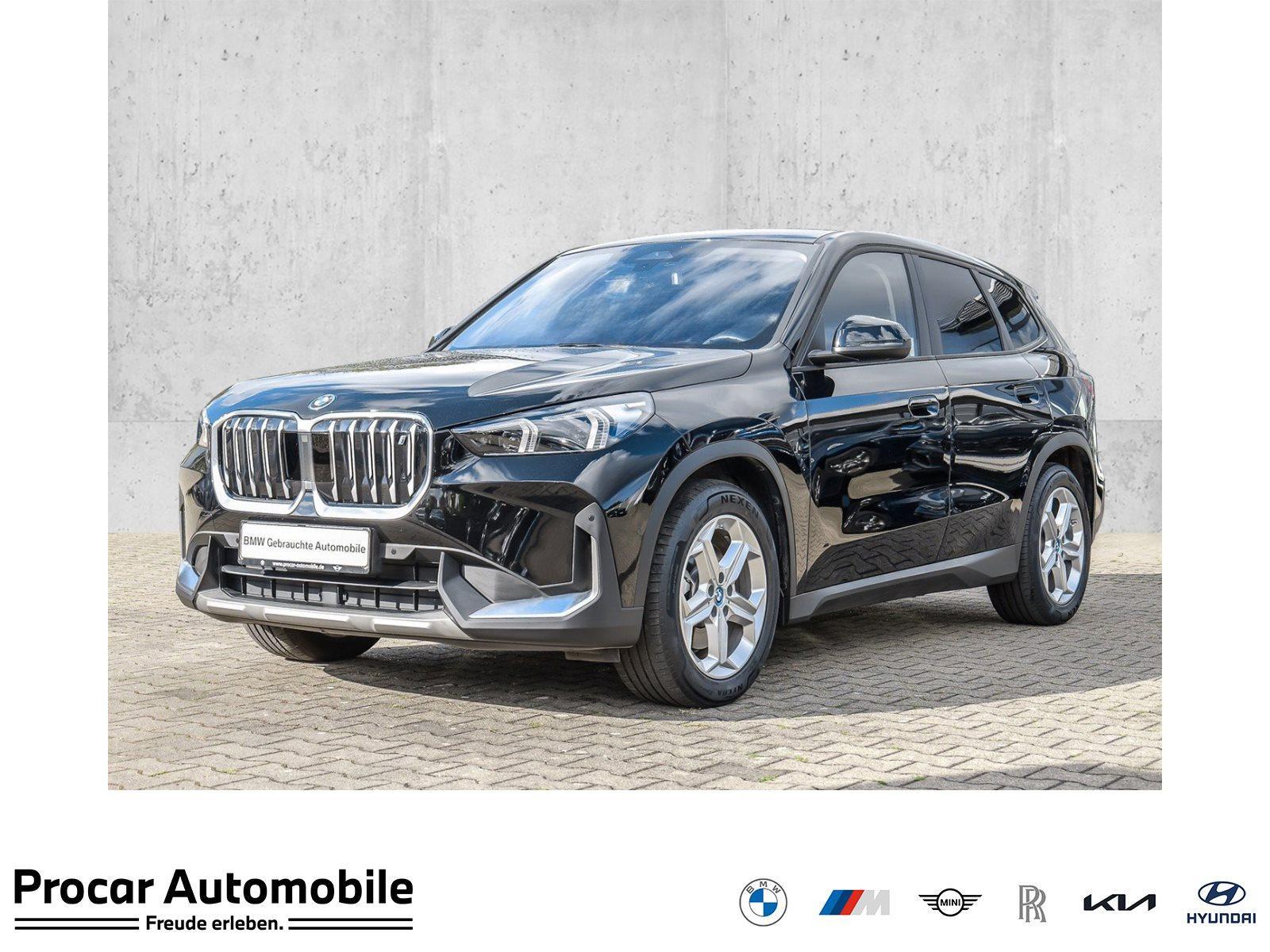 BMW iX1