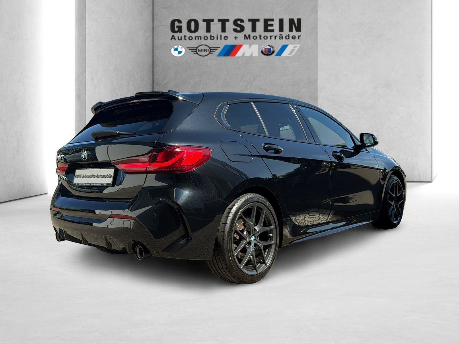BMW 120i 2022