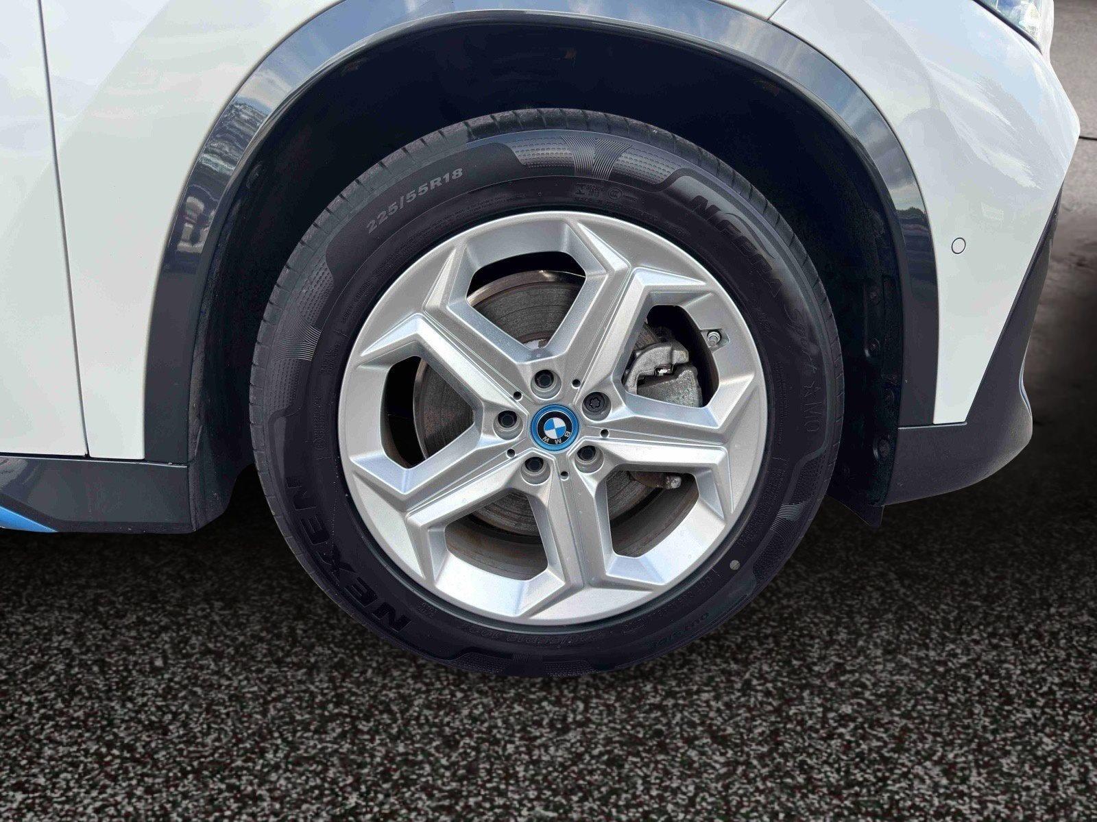 BMW iX1 – Bild 22