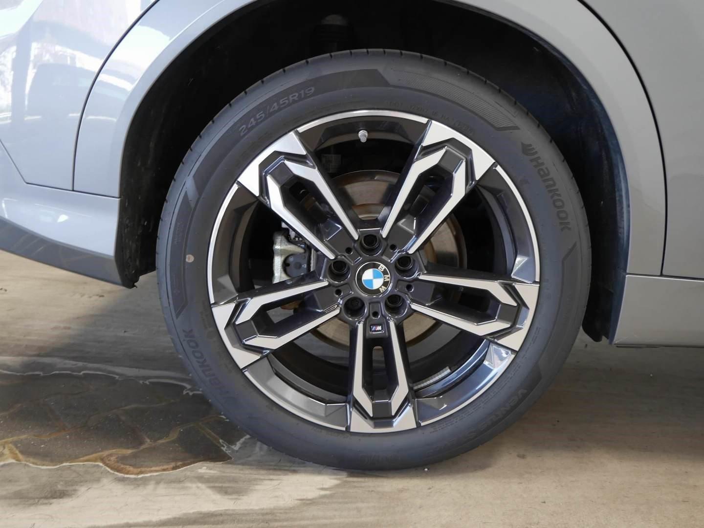 BMW iX2 – Bild 14