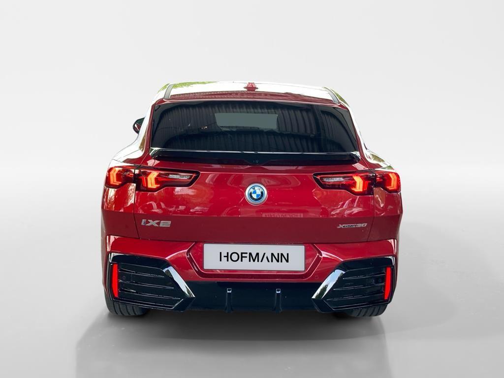 BMW iX2 – Bild 16