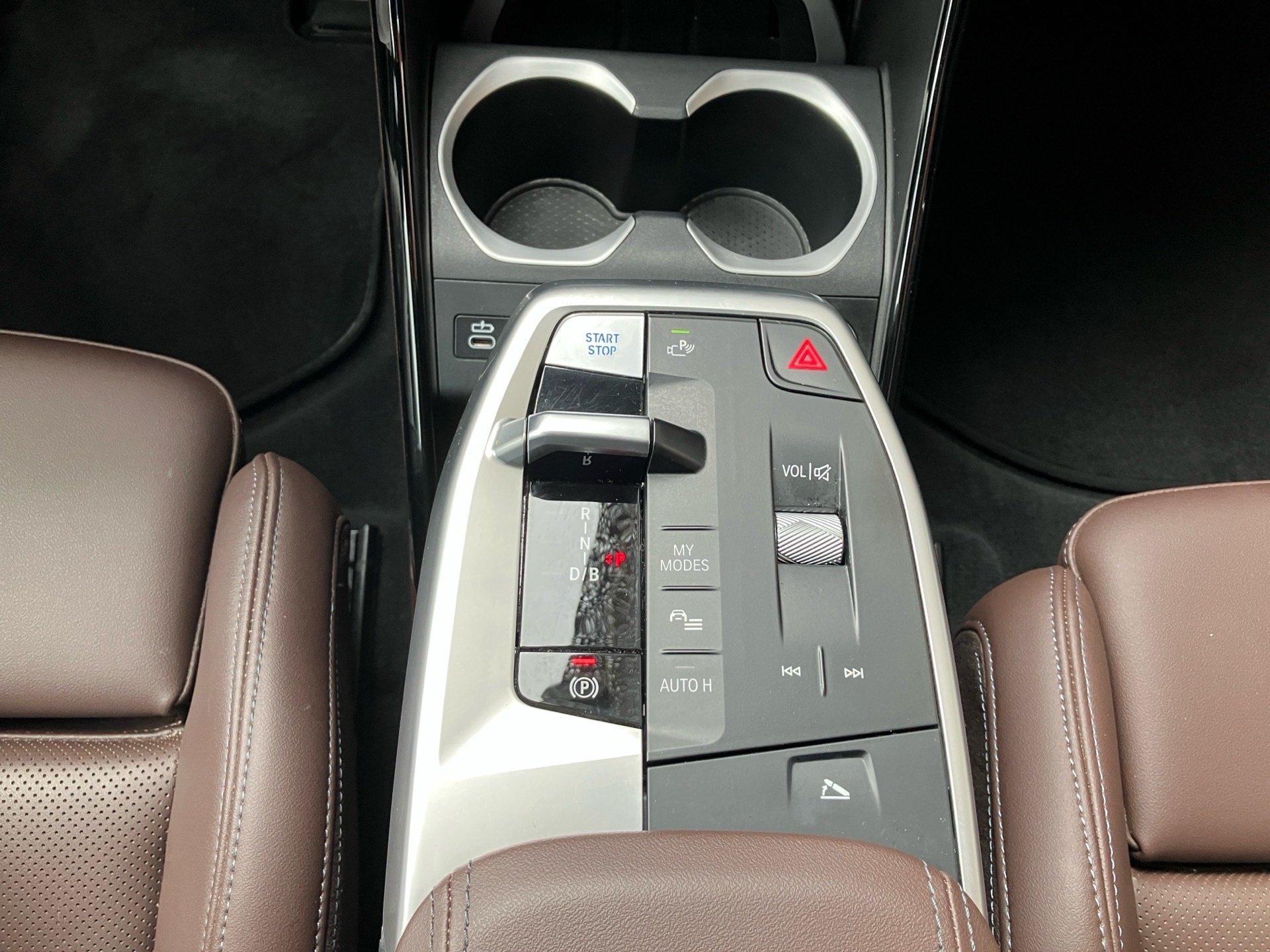 BMW iX1 – Bild 8