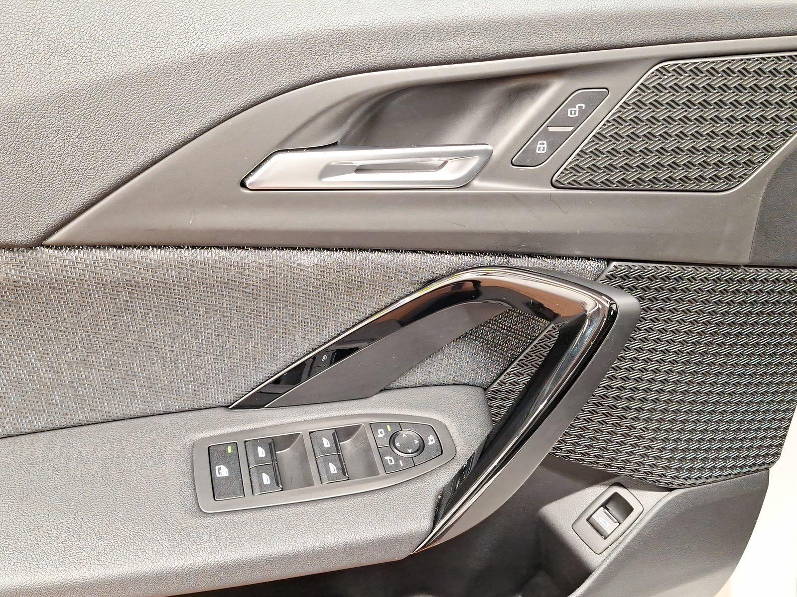 BMW iX1 – Bild 11
