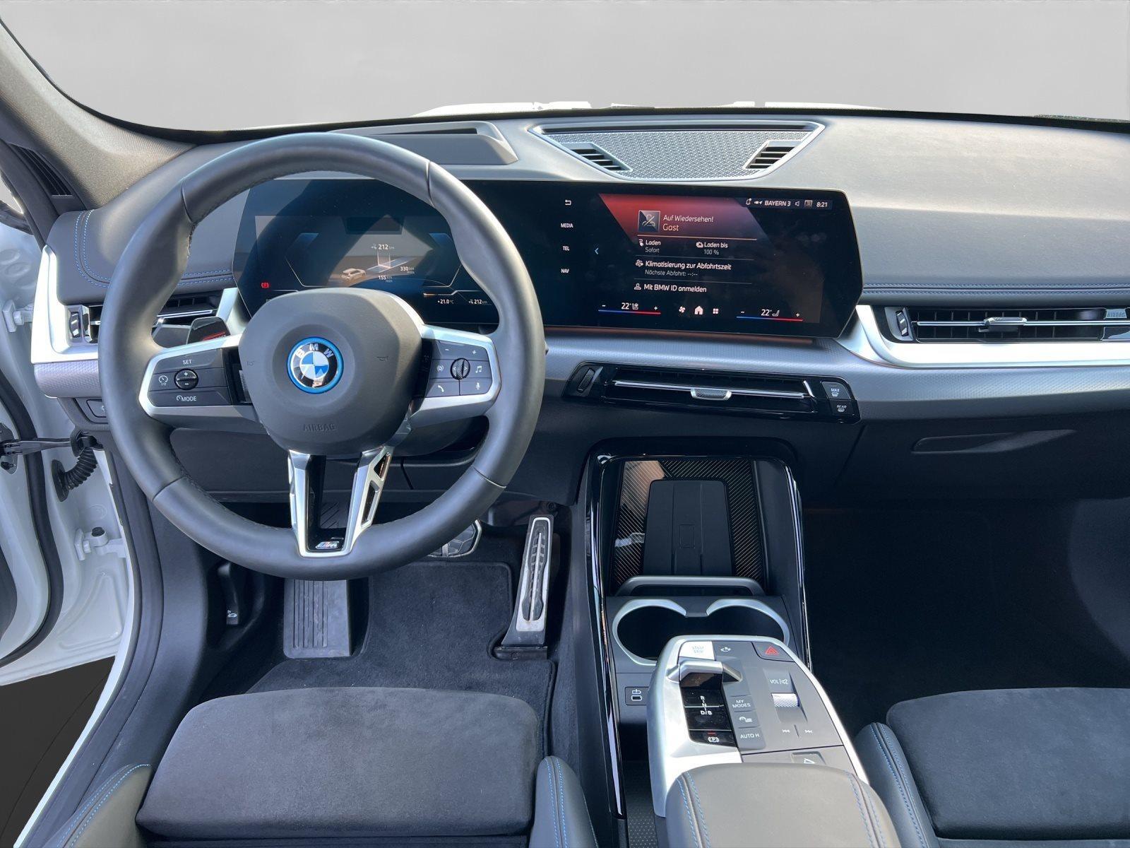 BMW iX1 – Bild 11