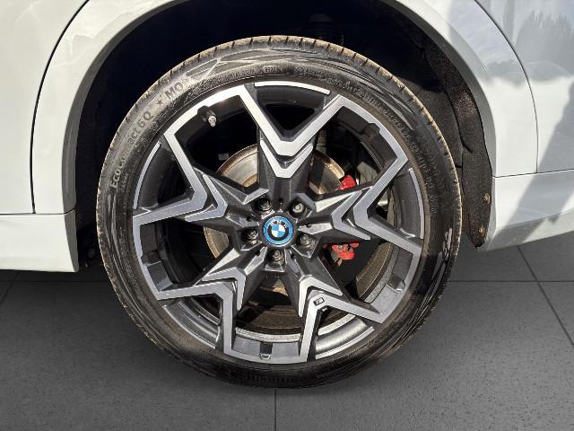 BMW iX2 – Bild 9