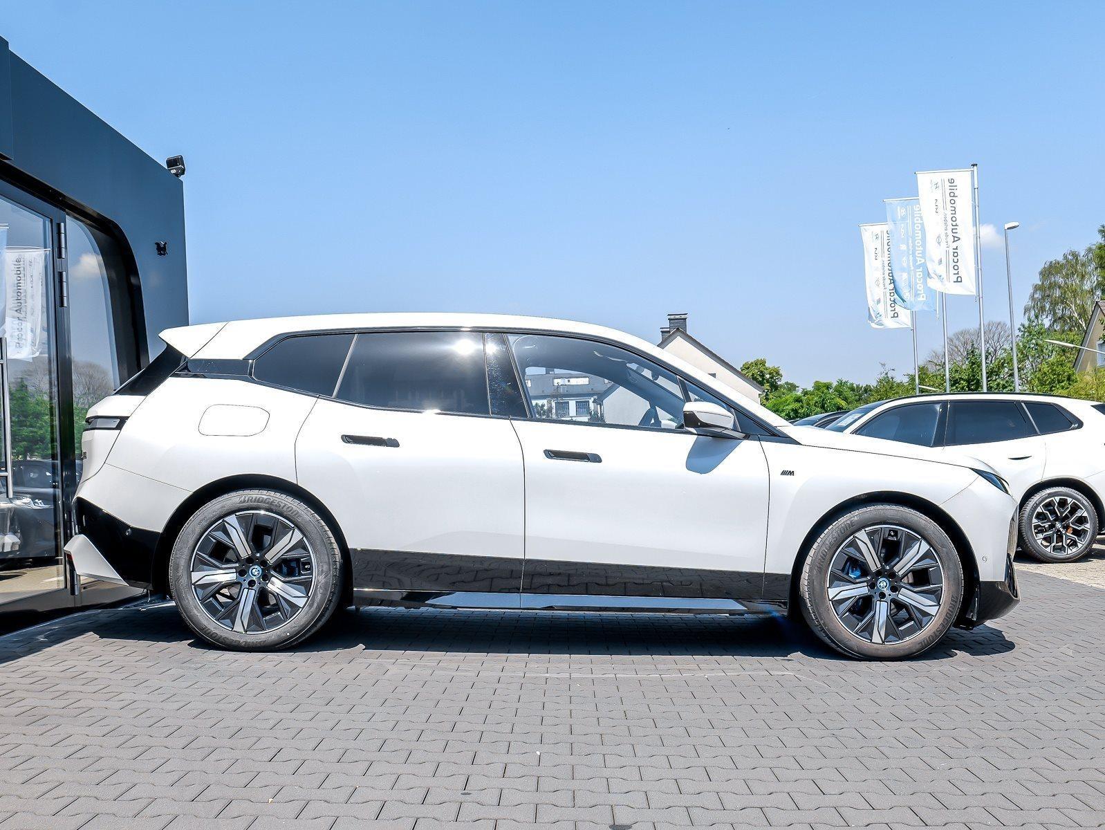 BMW iX – Bild 17