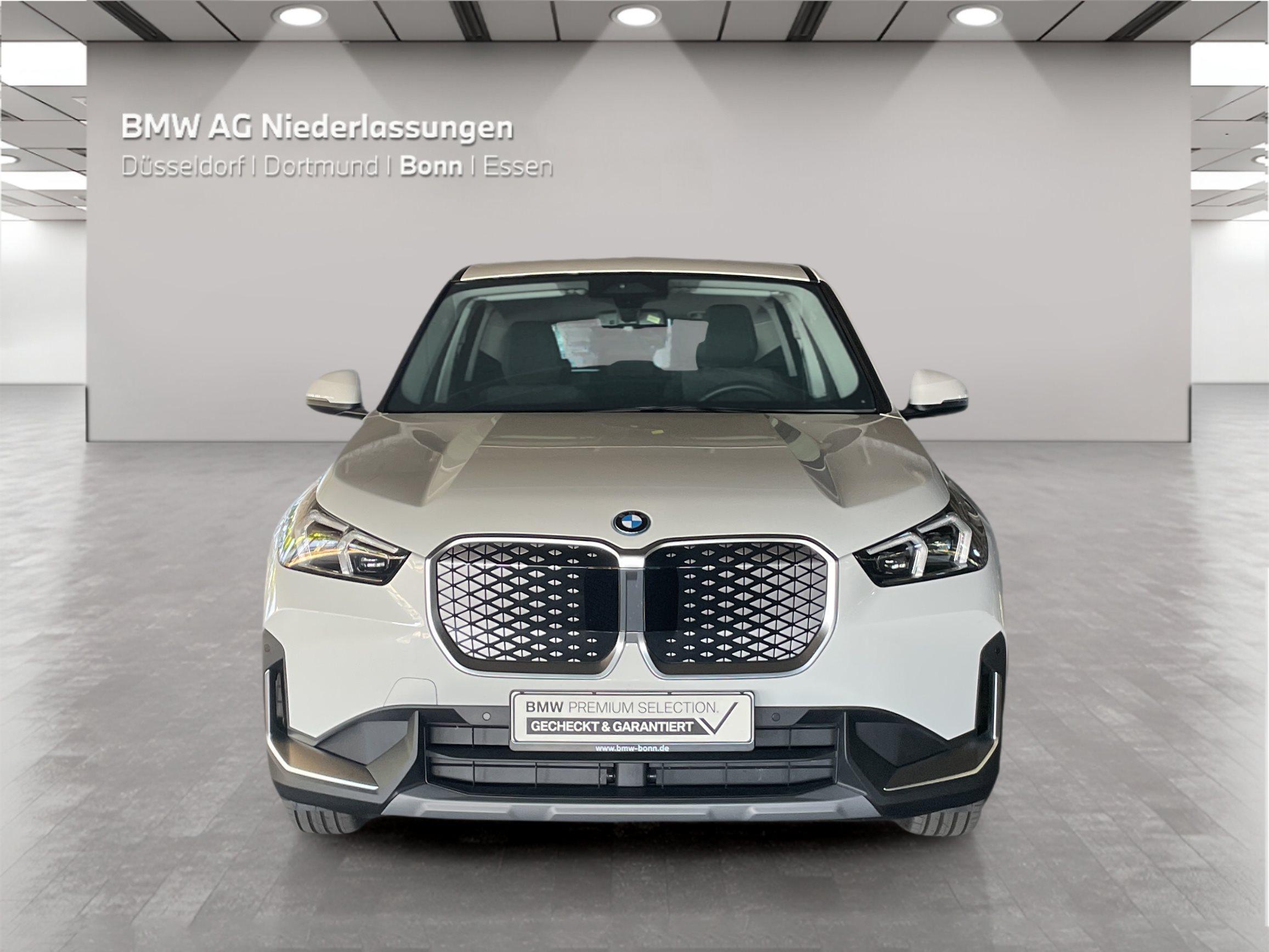 BMW iX1 – Bild 6