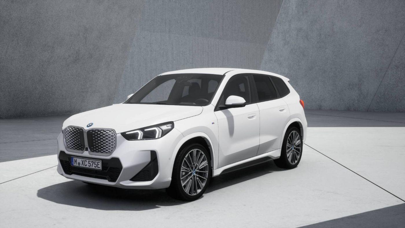 BMW iX1 2025