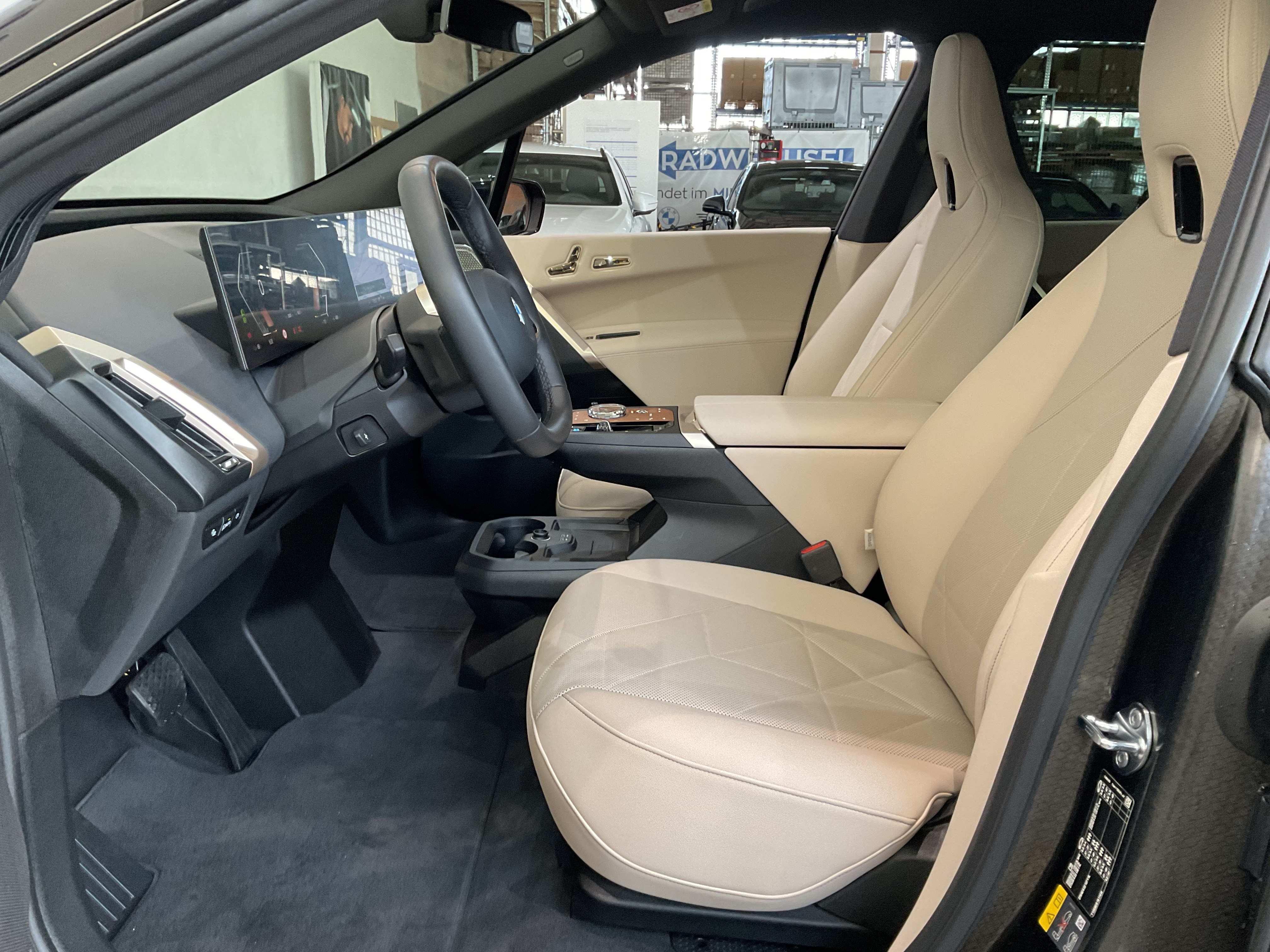 BMW iX – Bild 10