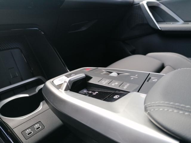 BMW iX2 – Bild 12