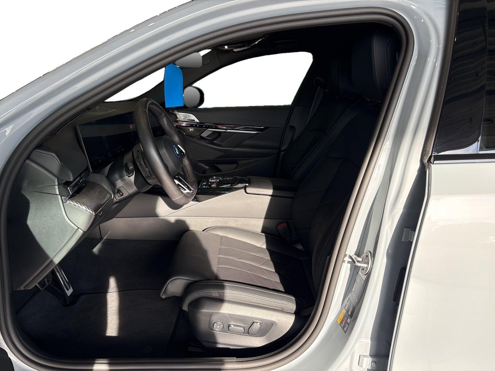 BMW i5 Touring – Bild 35