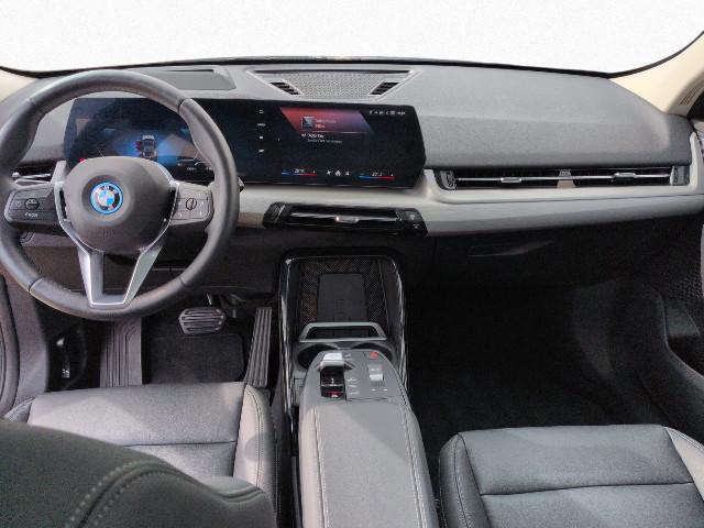 BMW iX2 – Bild 11