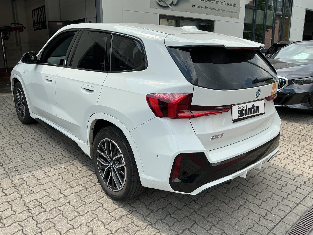 BMW iX1 – Bild 3