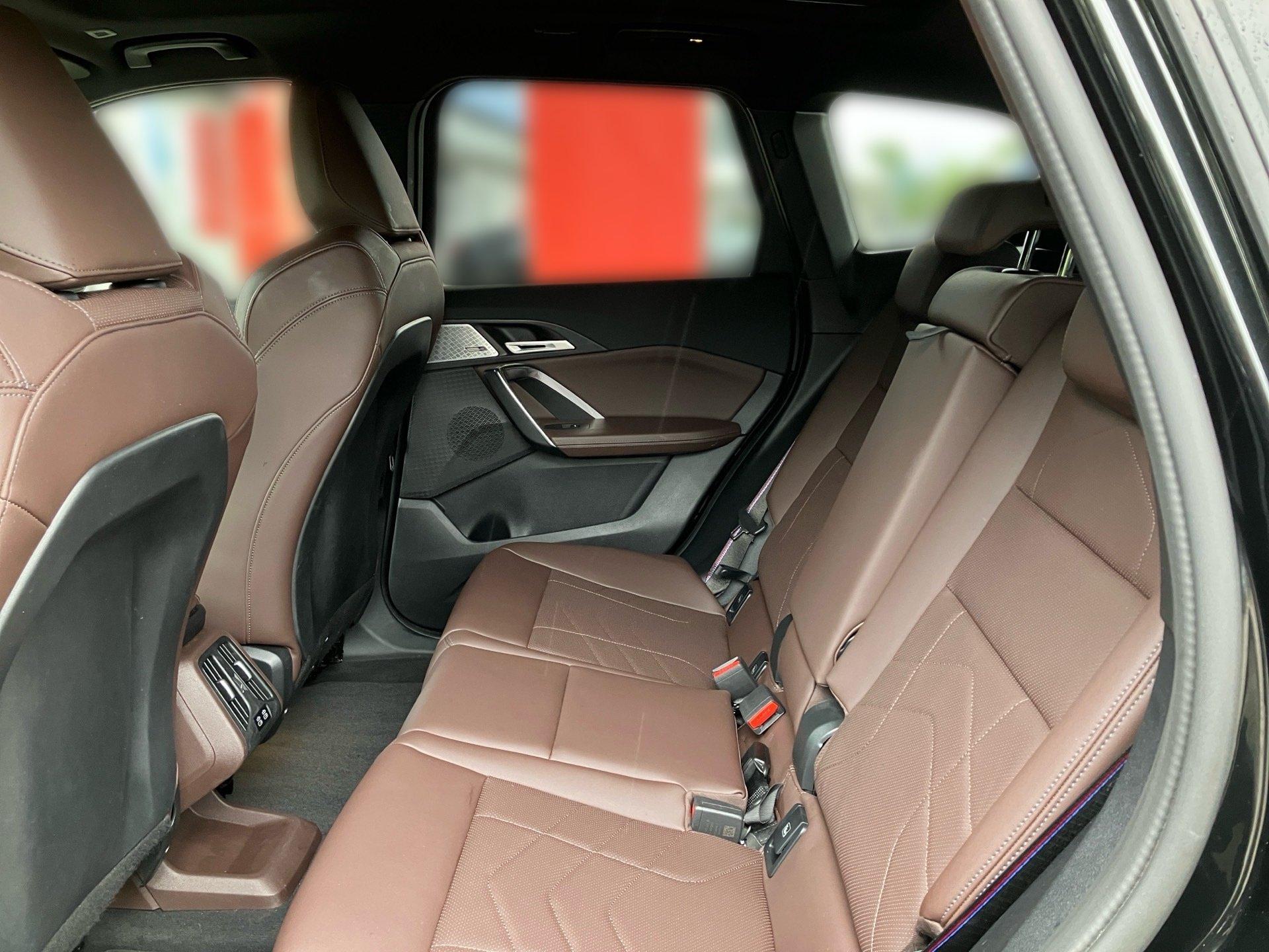 BMW iX1 – Bild 8