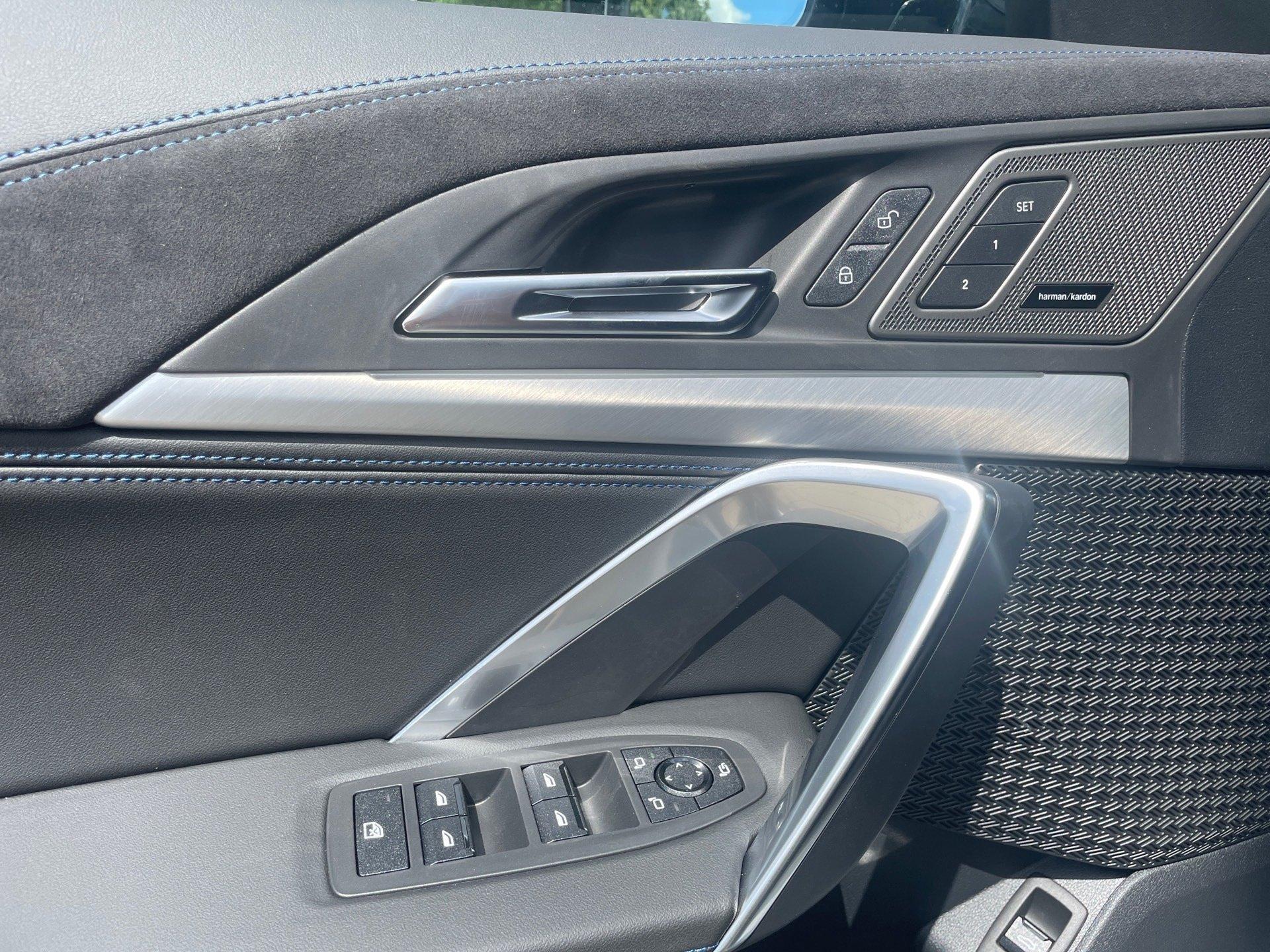 BMW iX2 – Bild 9