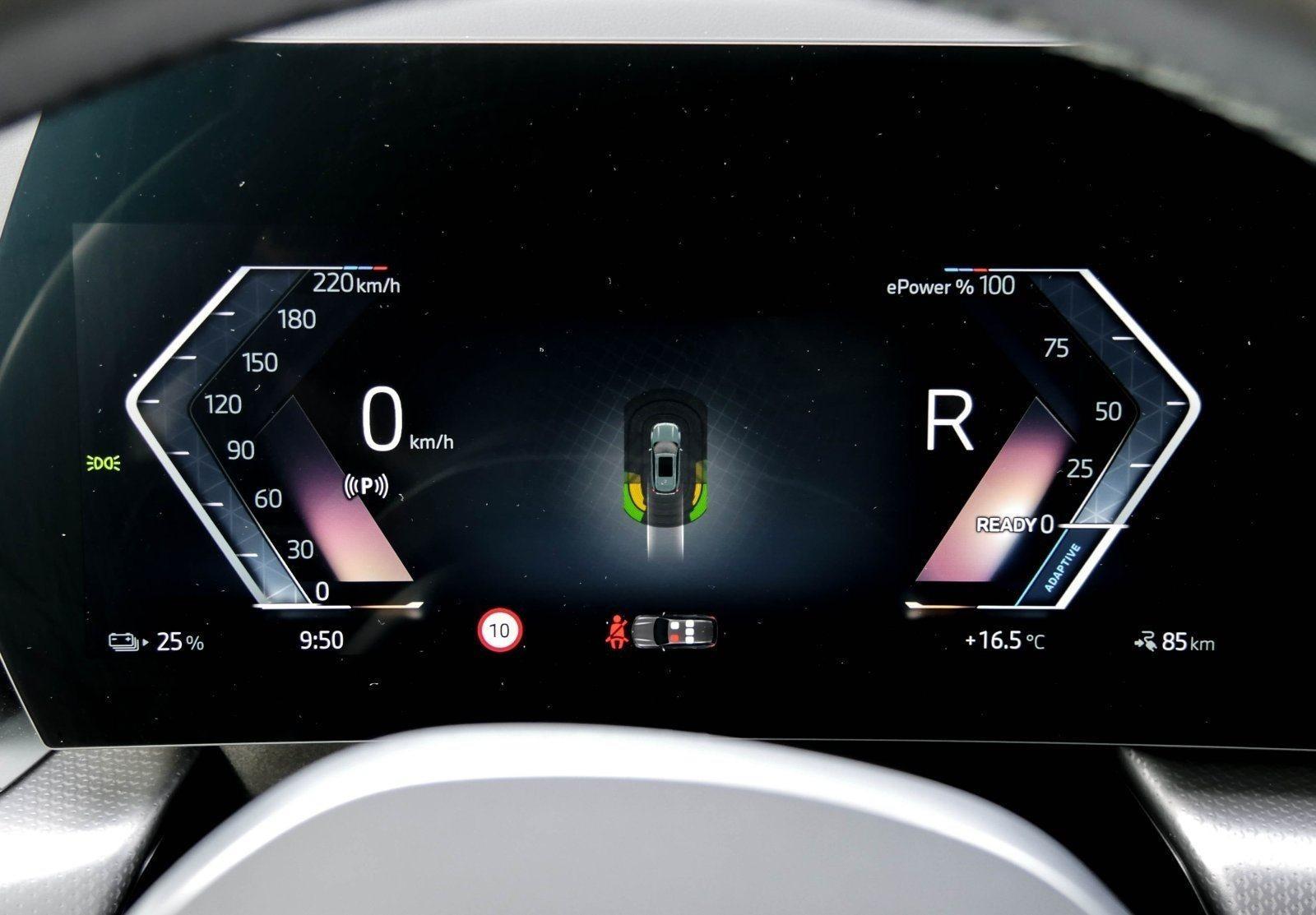 BMW iX1 – Bild 13