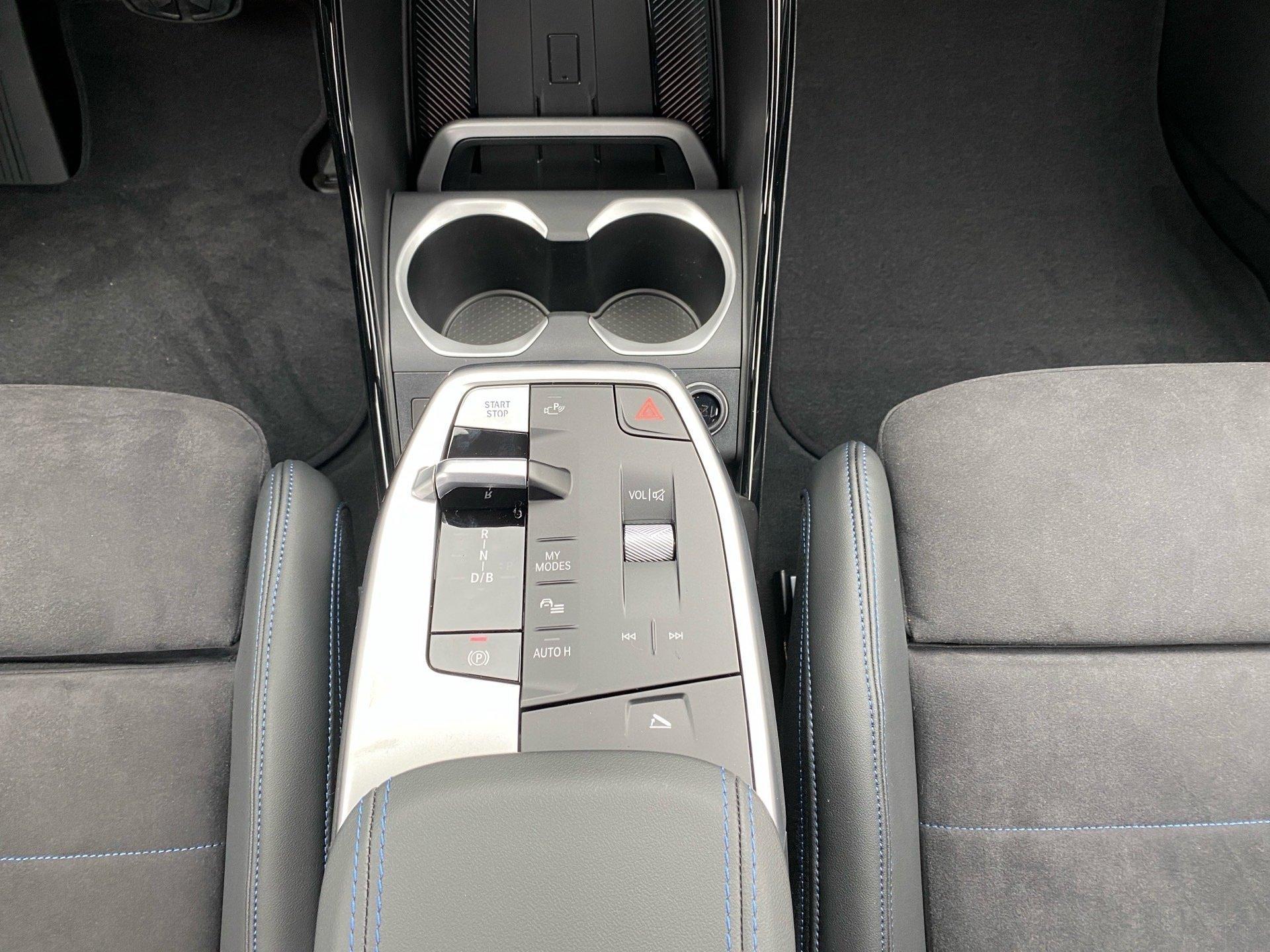 BMW iX2 – Bild 11