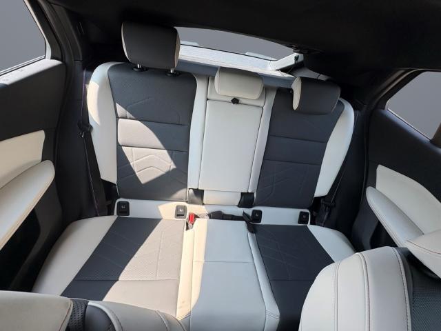 BMW iX2 – Bild 12