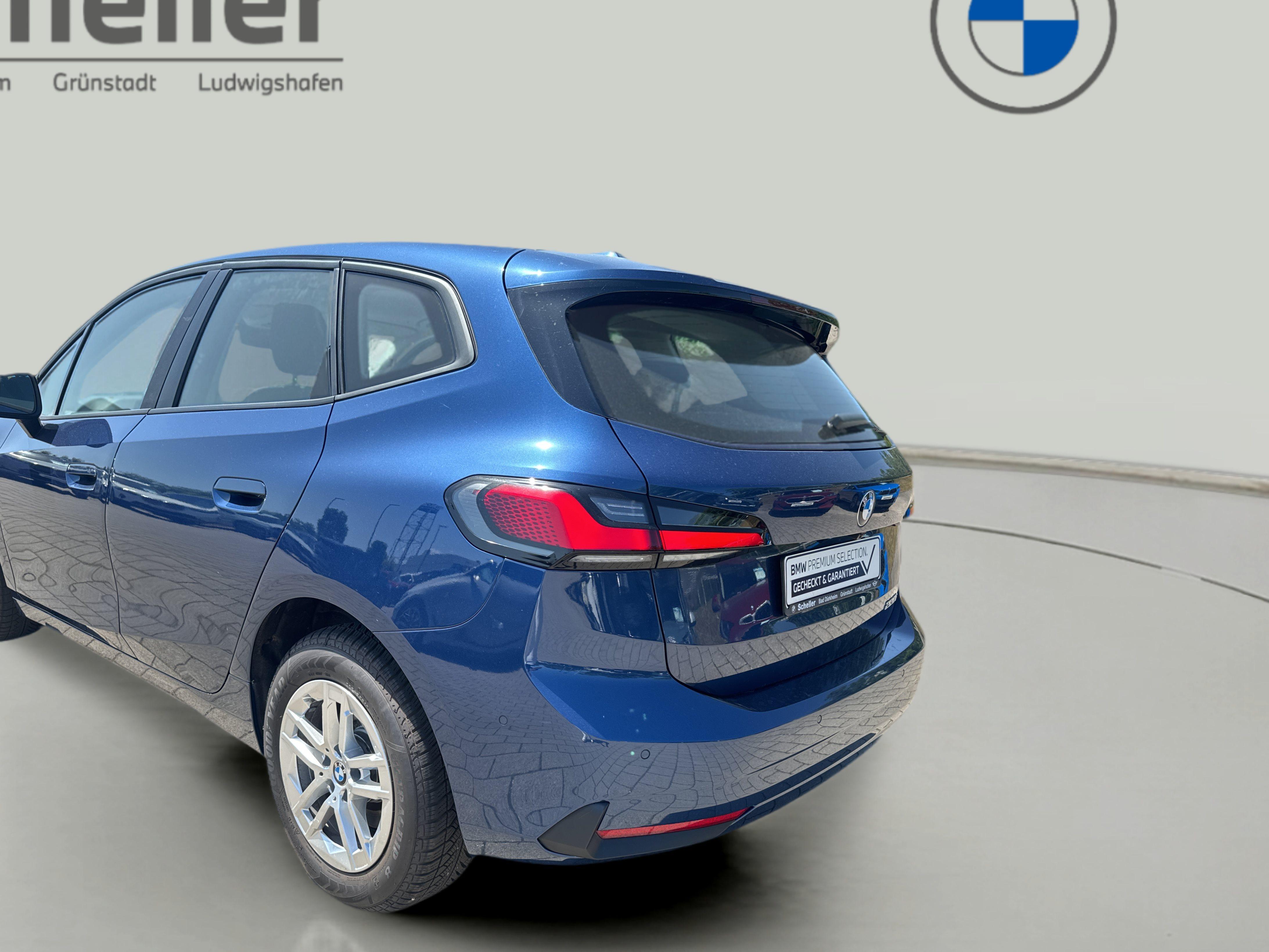 BMW 220
