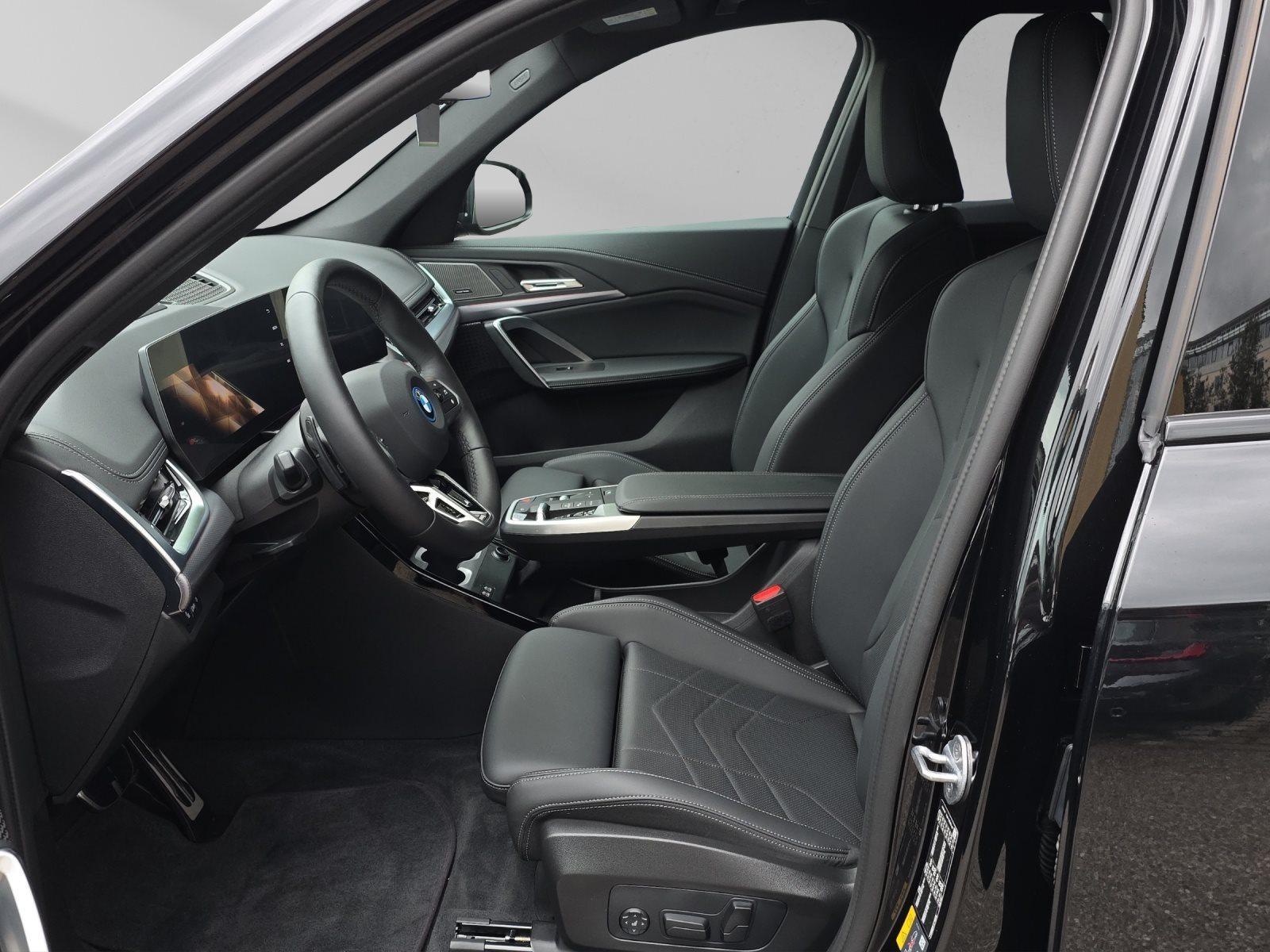 BMW iX1 – Bild 6