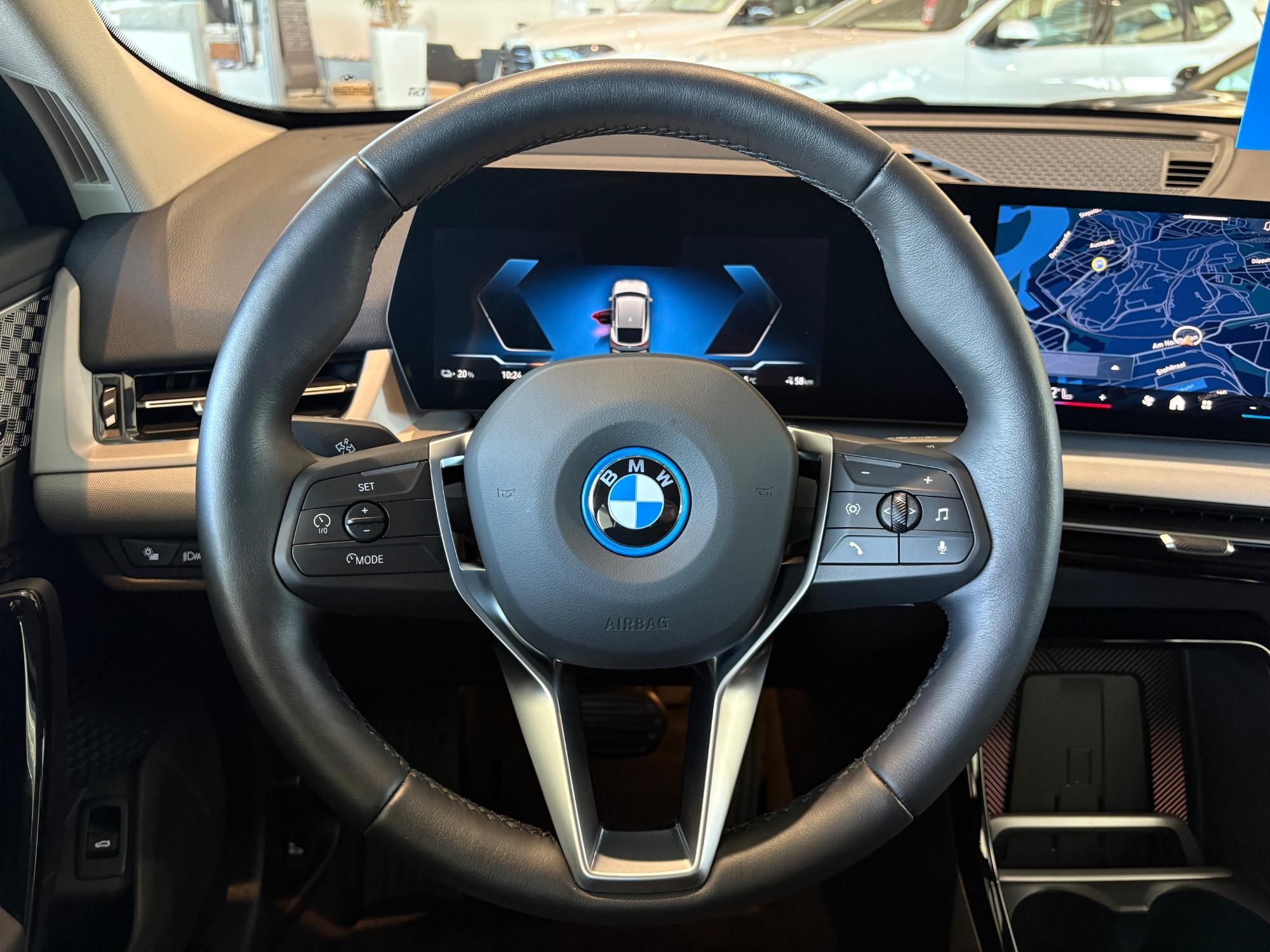BMW iX2 – Bild 50