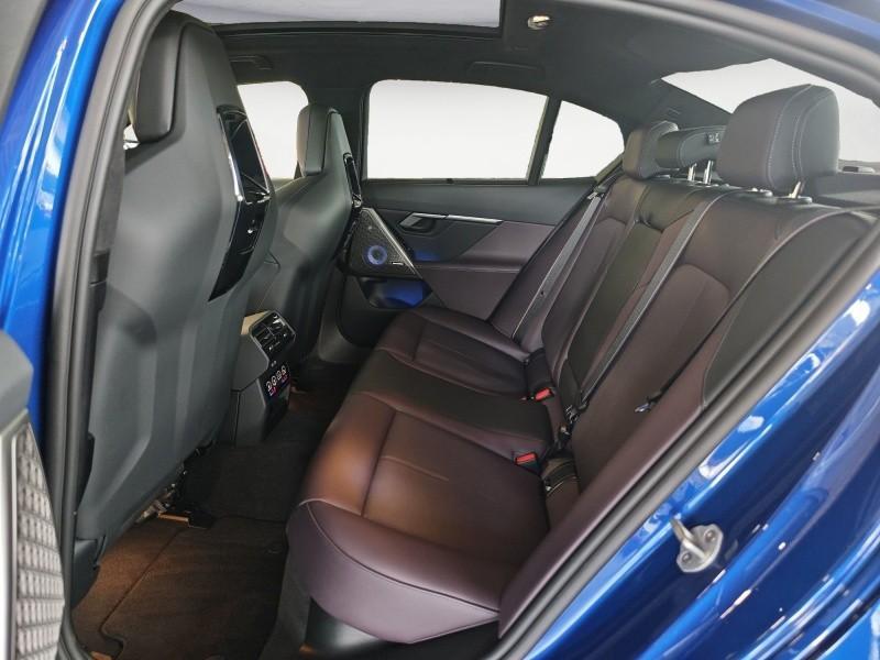 BMW M5 – Bild 10