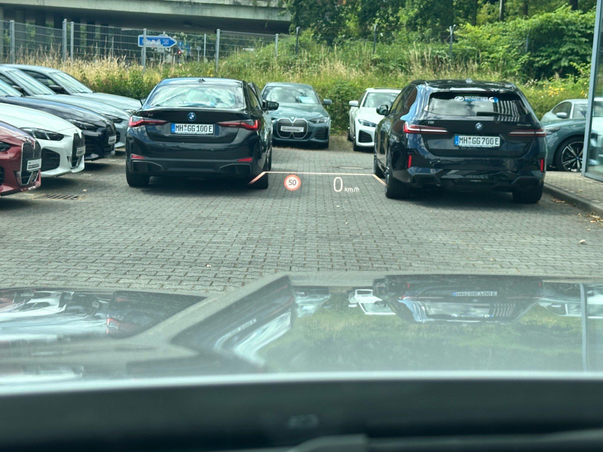 BMW iX1 – Bild 21