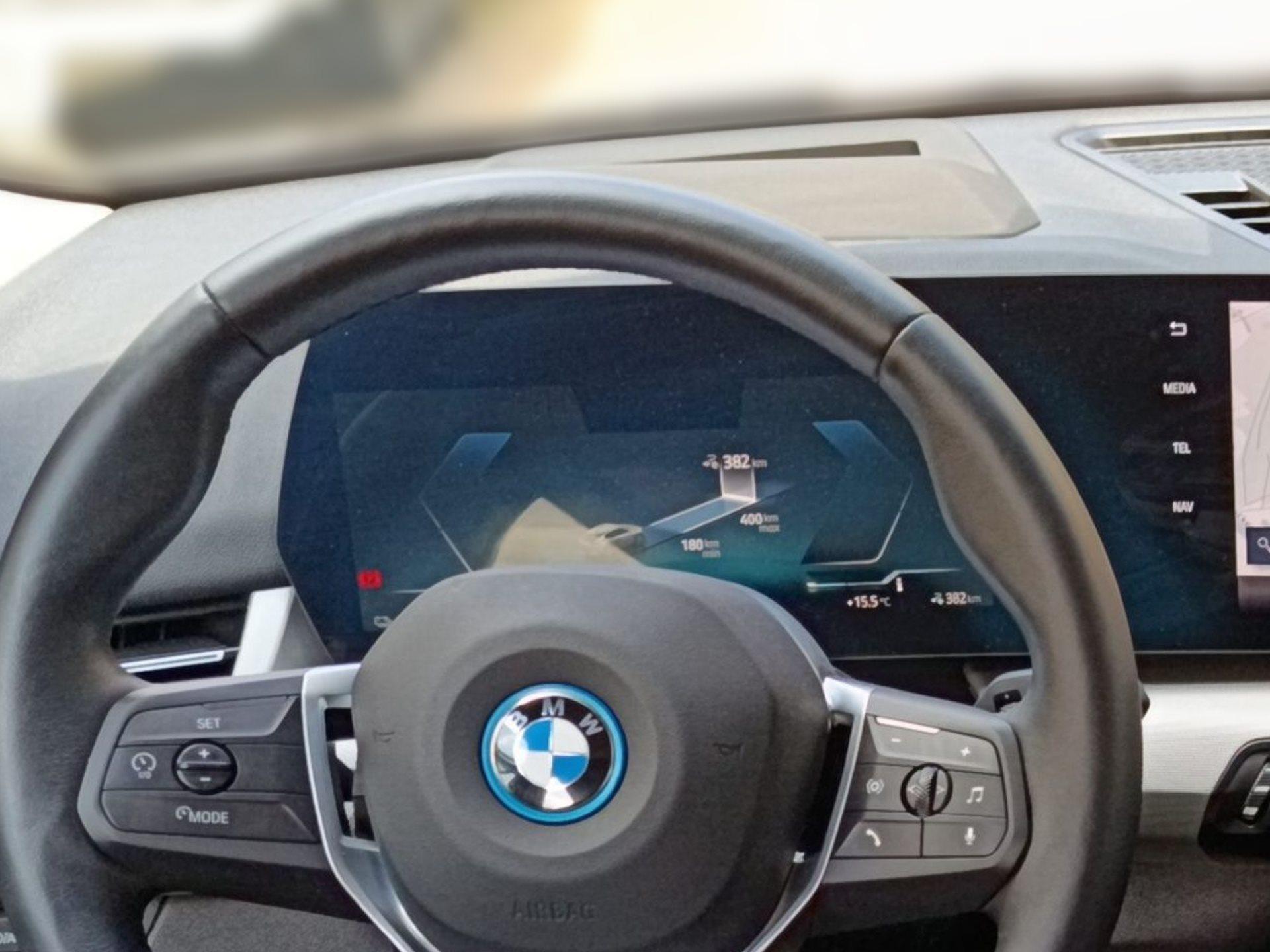 BMW iX2 – Bild 21