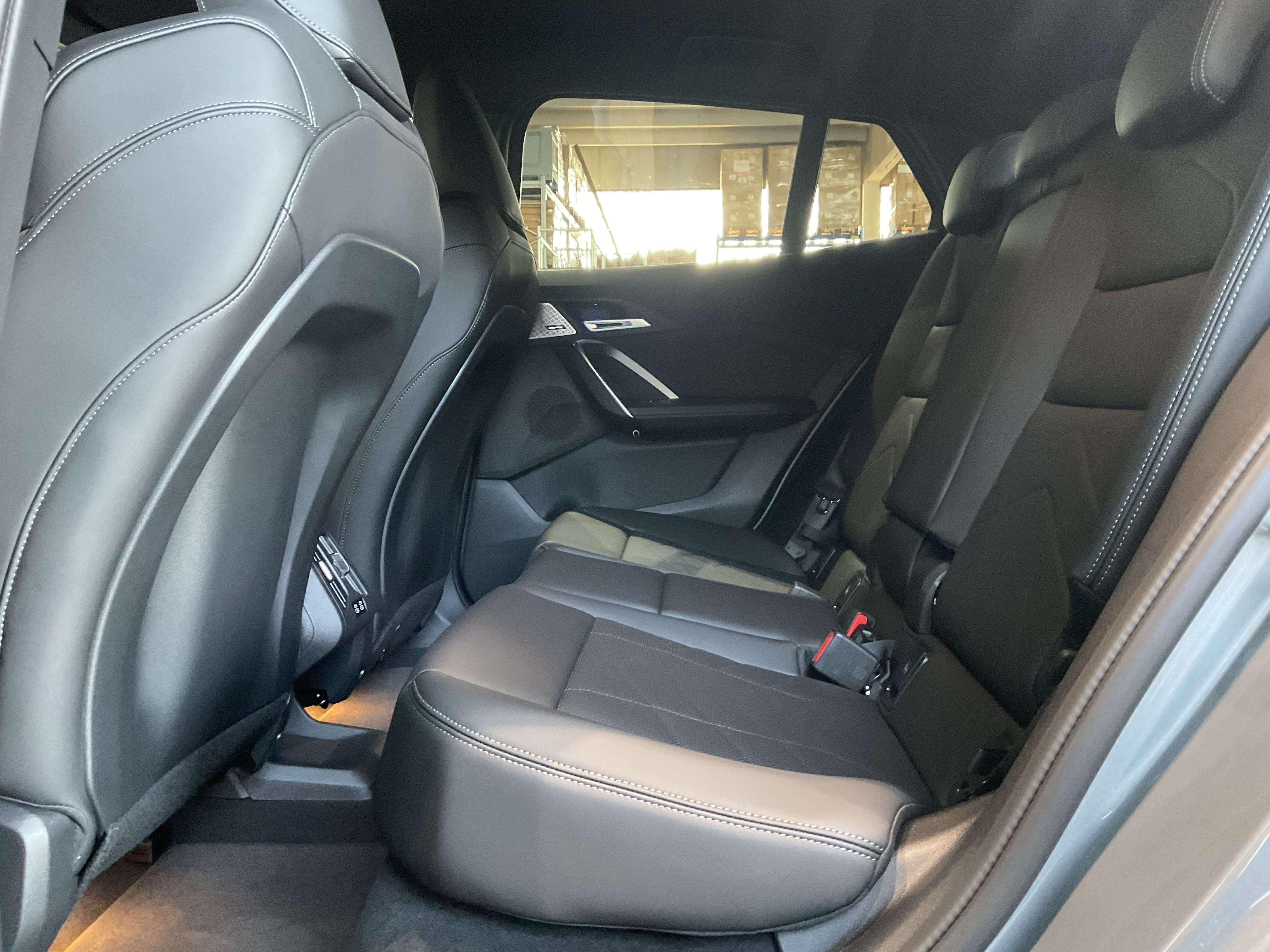 BMW iX2 – Bild 14