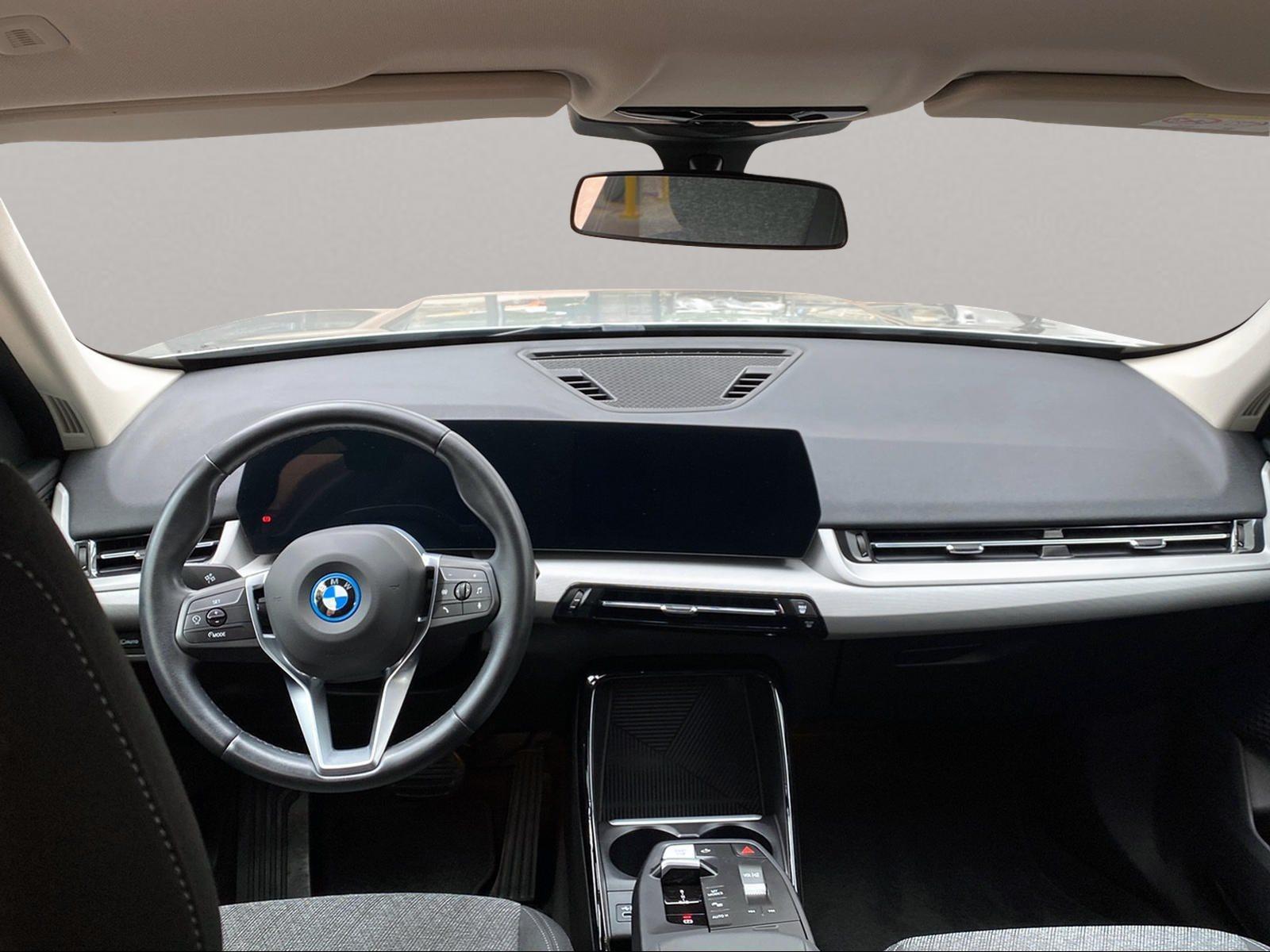 BMW iX1 – Bild 23