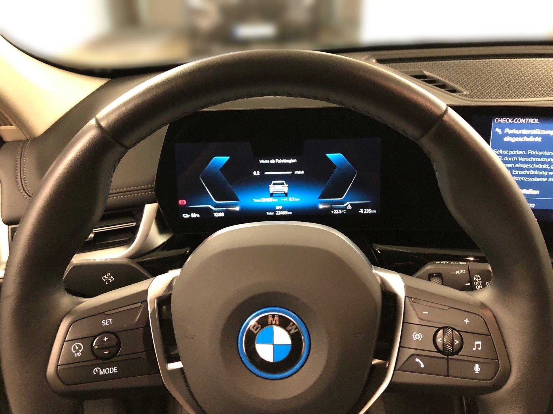 BMW iX1 – Bild 10