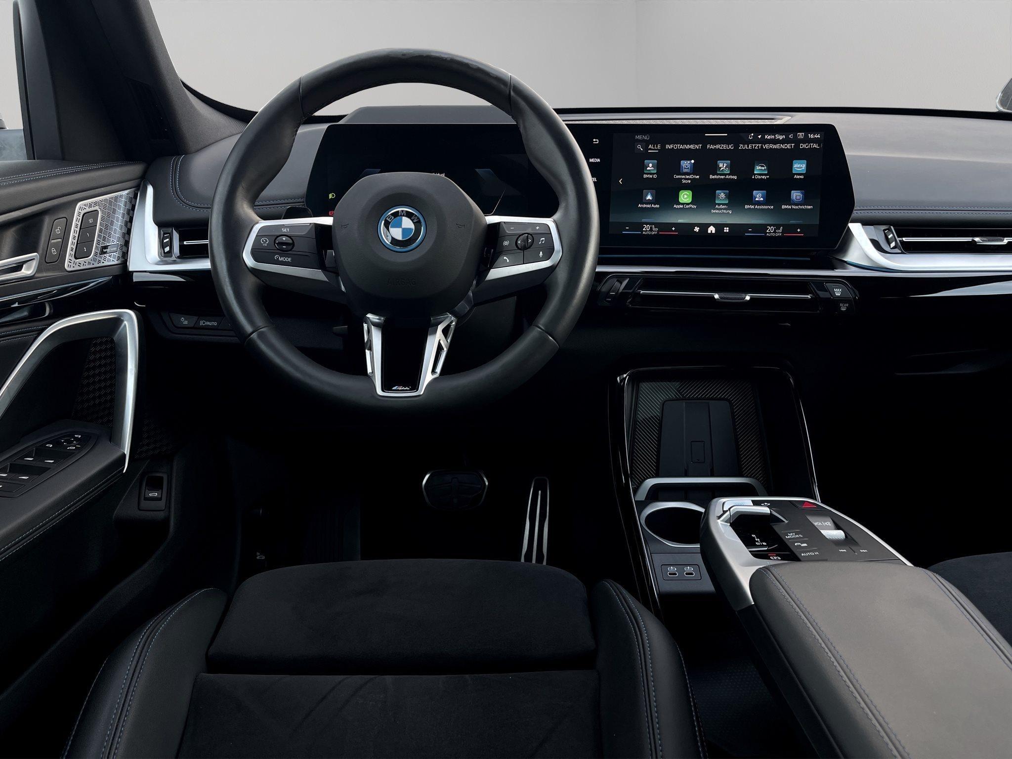 BMW iX1 – Bild 11