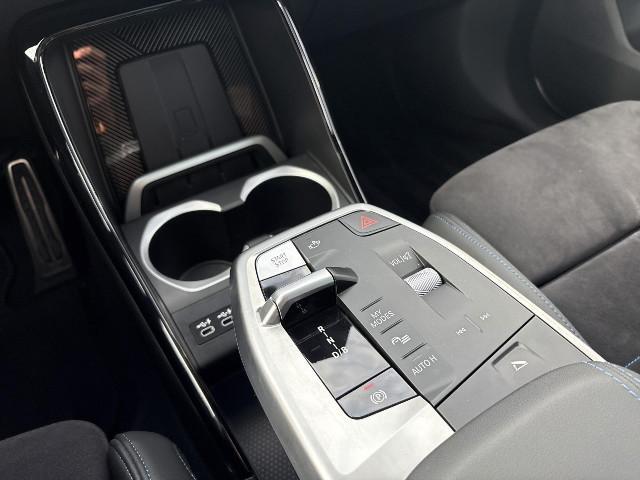 BMW iX2 – Bild 13