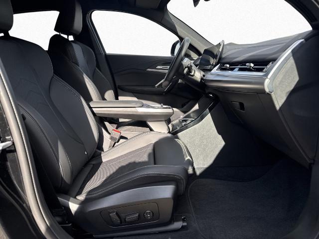 BMW iX2 – Bild 15
