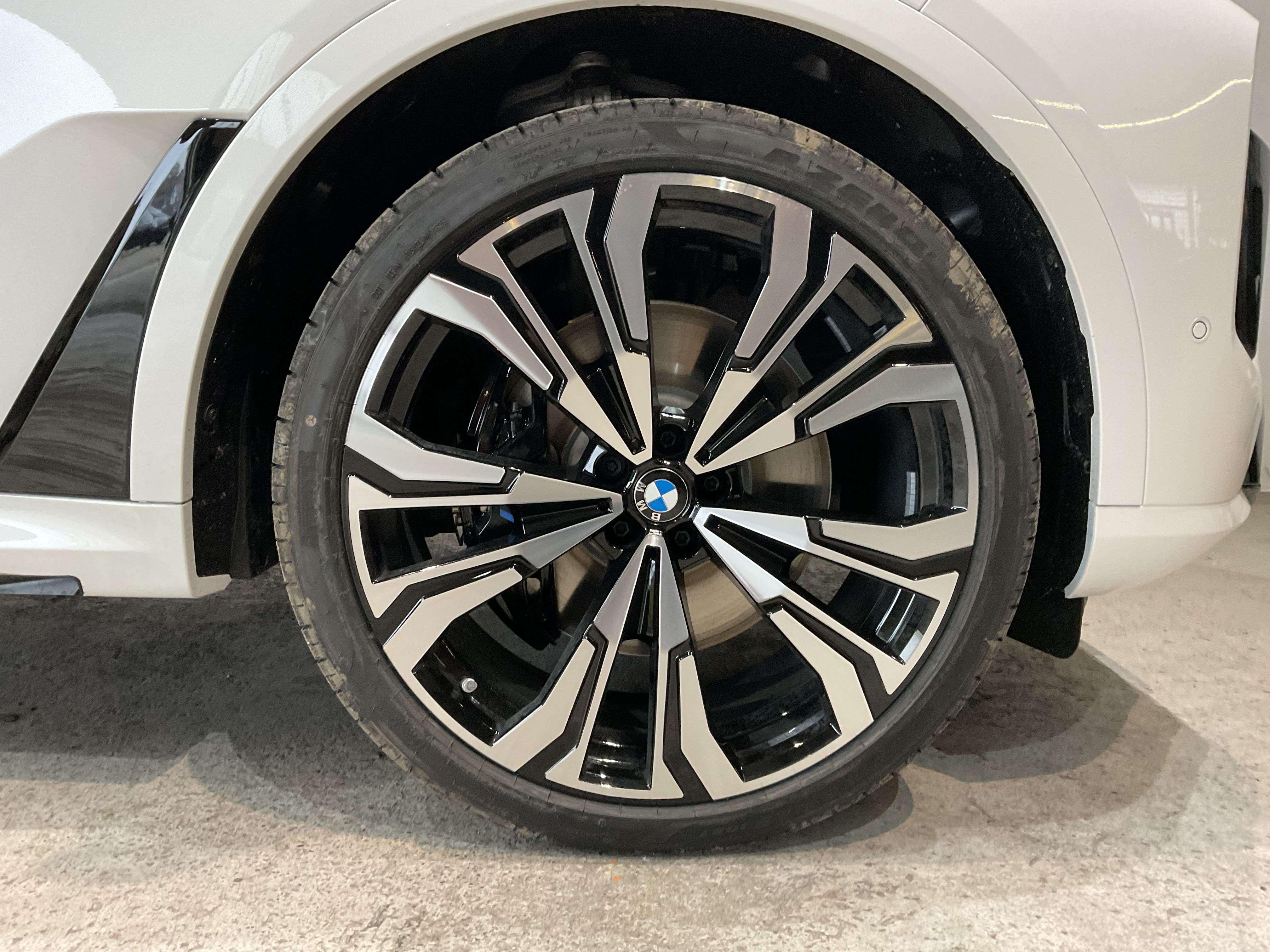BMW X7 – Bild 8