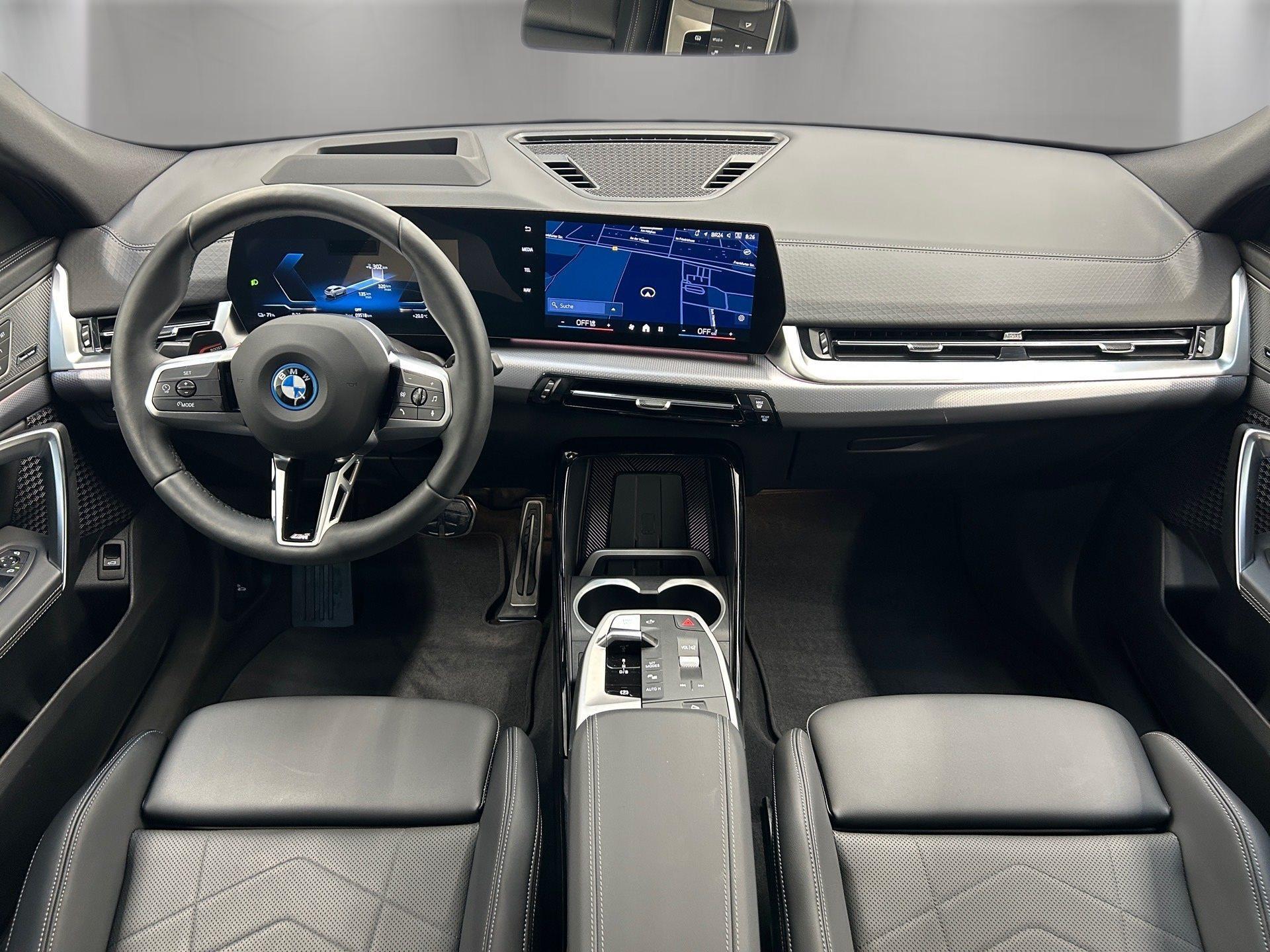 BMW iX2 – Bild 13