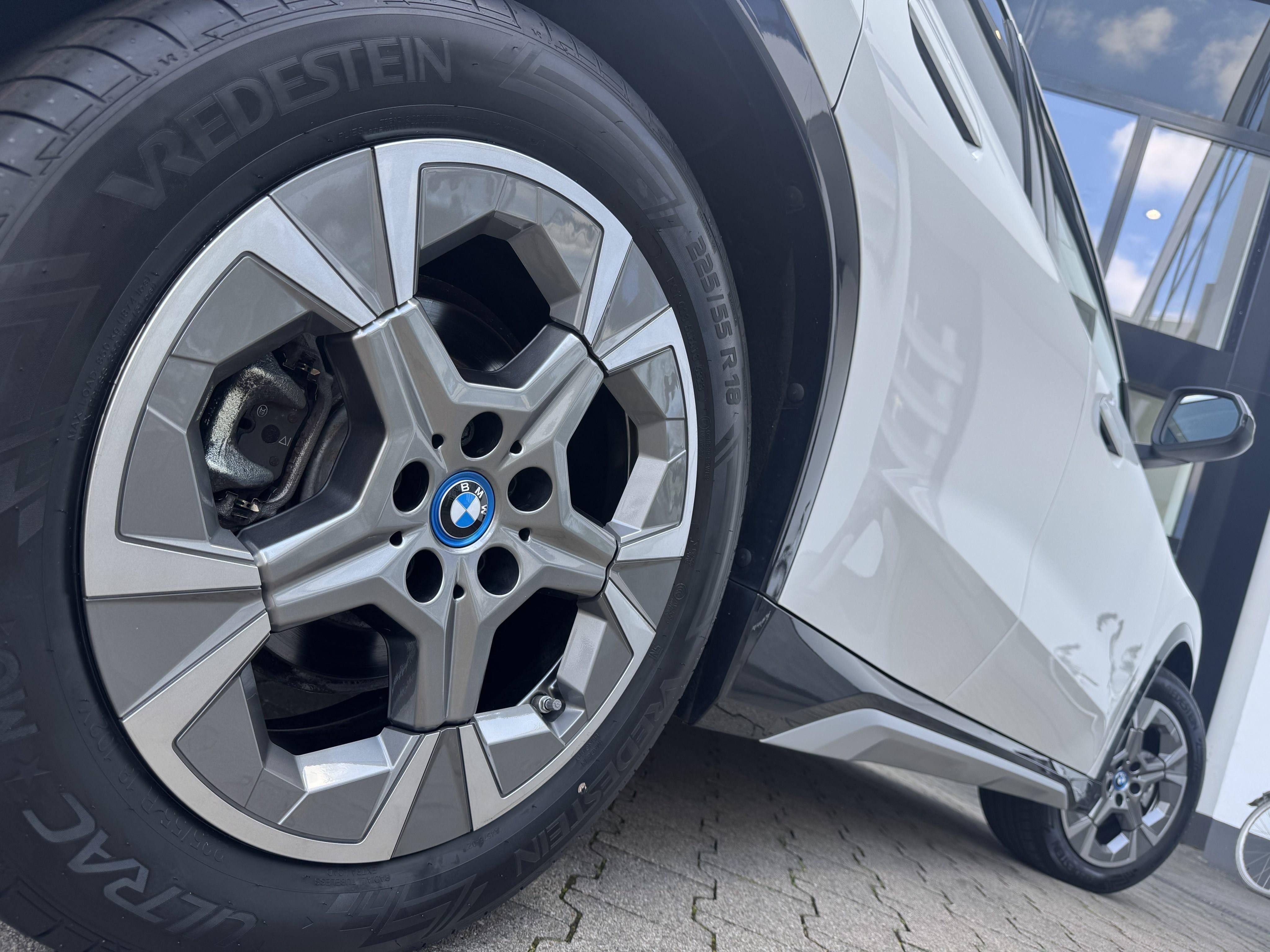 BMW iX1 – Bild 4