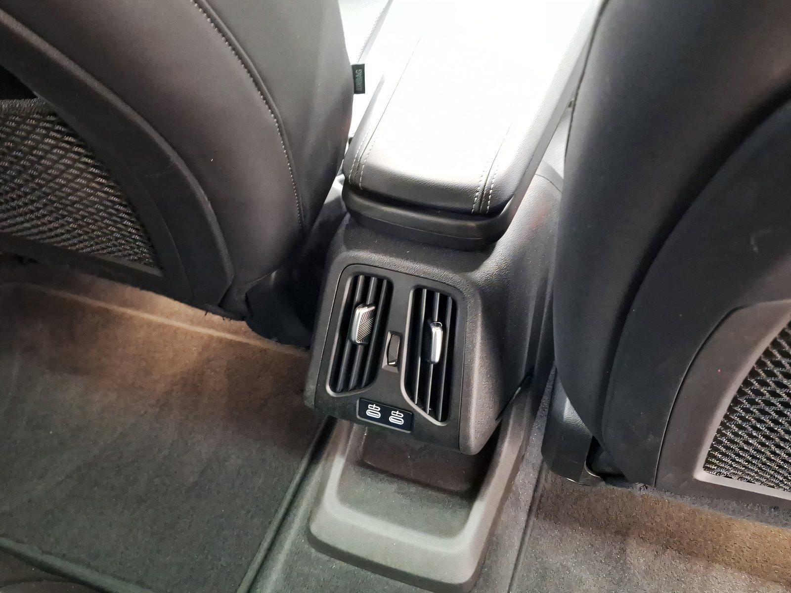 BMW iX1 – Bild 9