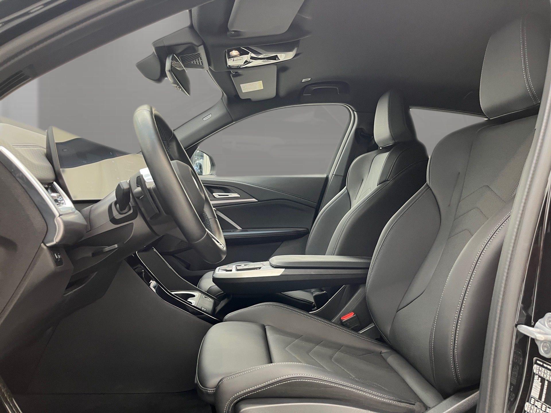 BMW iX2 – Bild 14