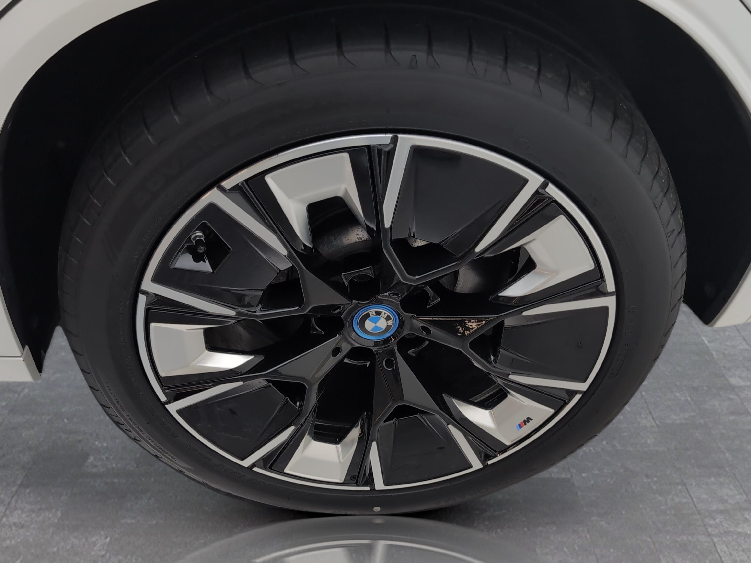 BMW iX3 – Bild 14