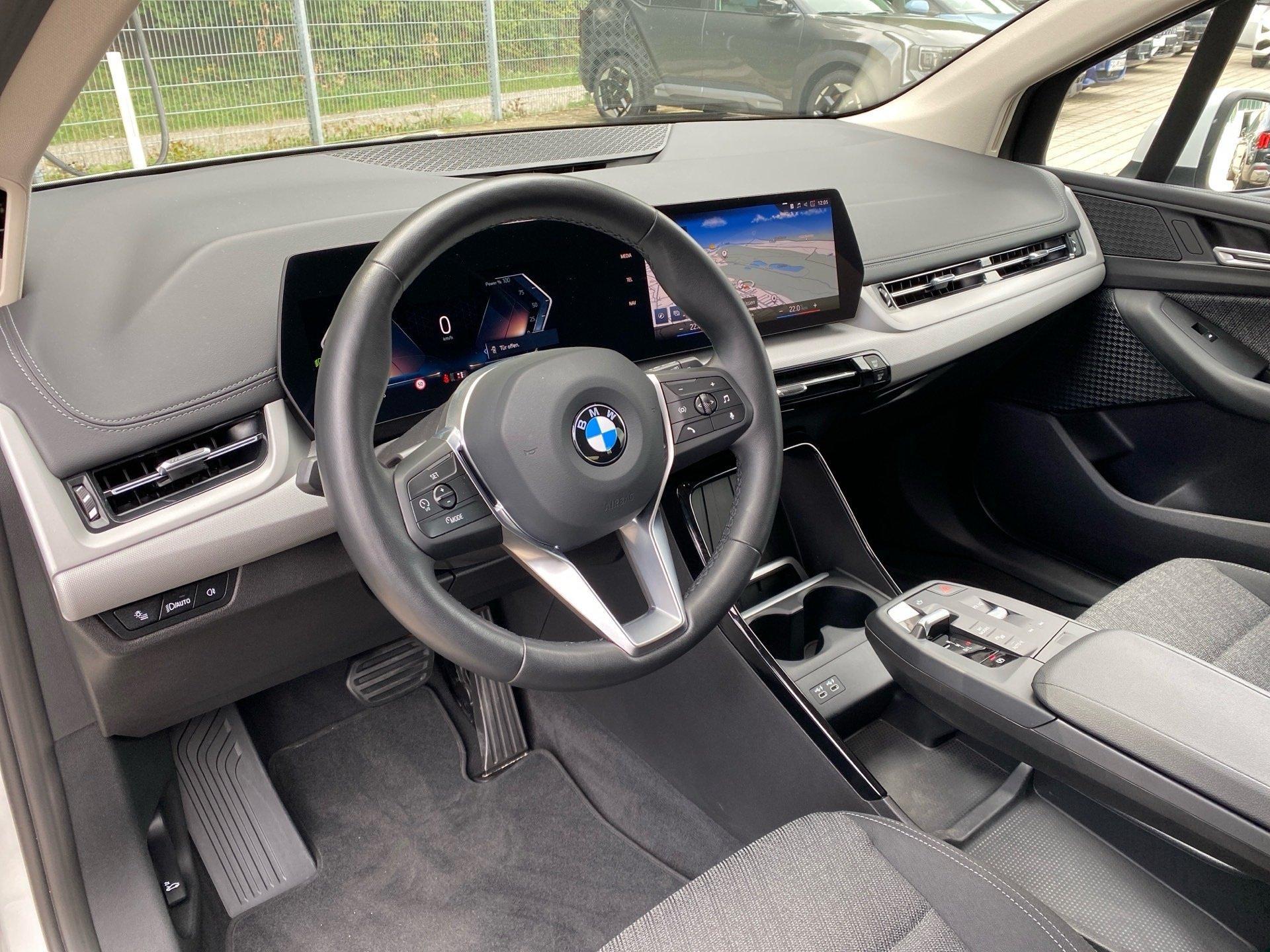 BMW 218