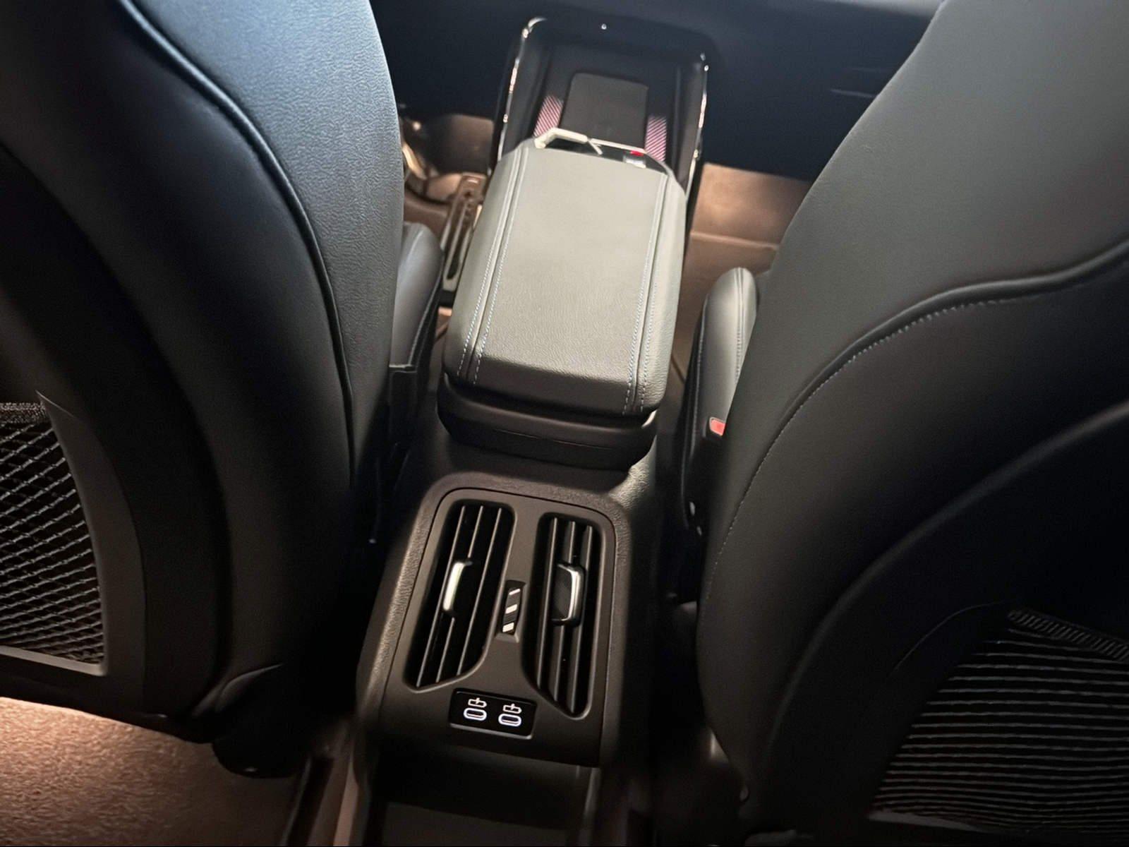 BMW iX1 – Bild 14