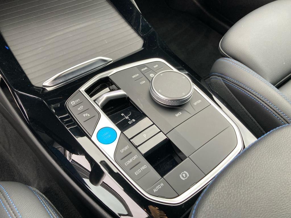 BMW iX3 – Bild 11