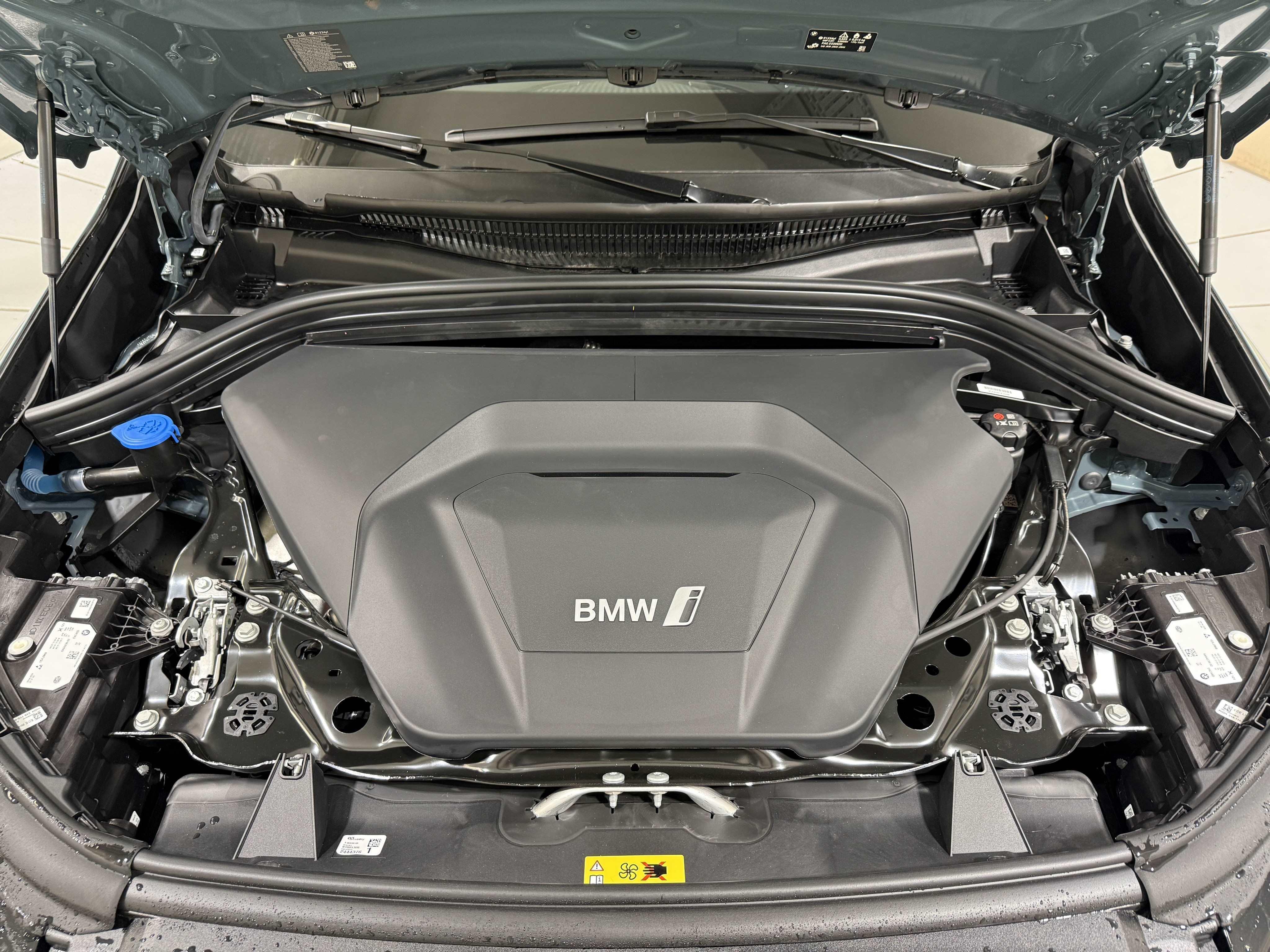 BMW iX1 – Bild 12