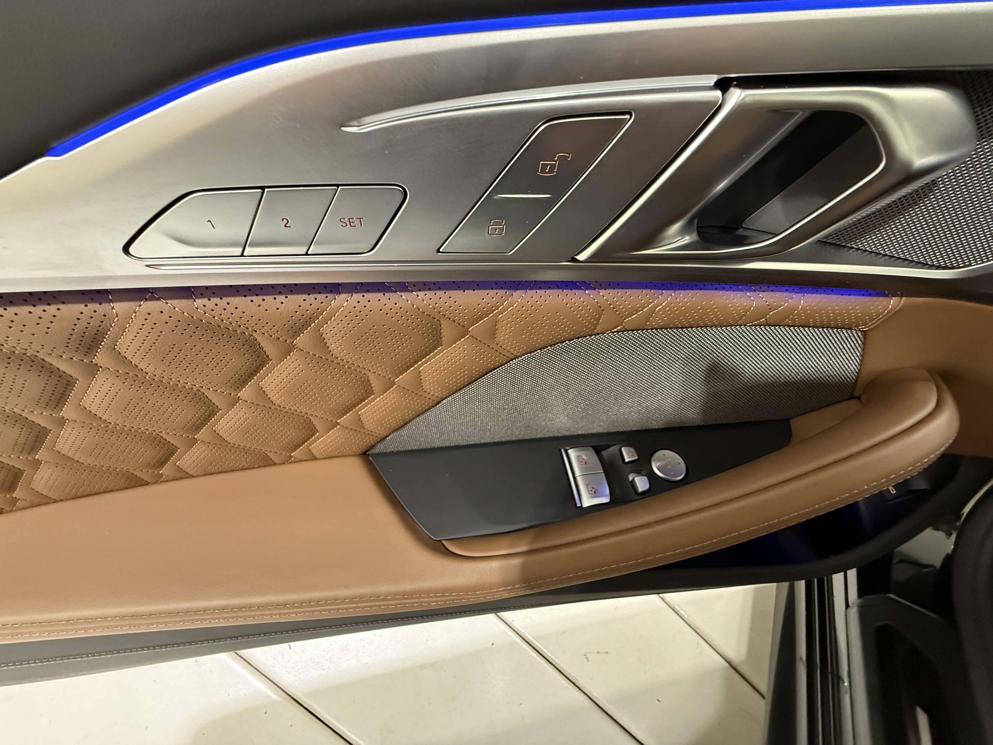 BMW M8 Coupé – Bild 16