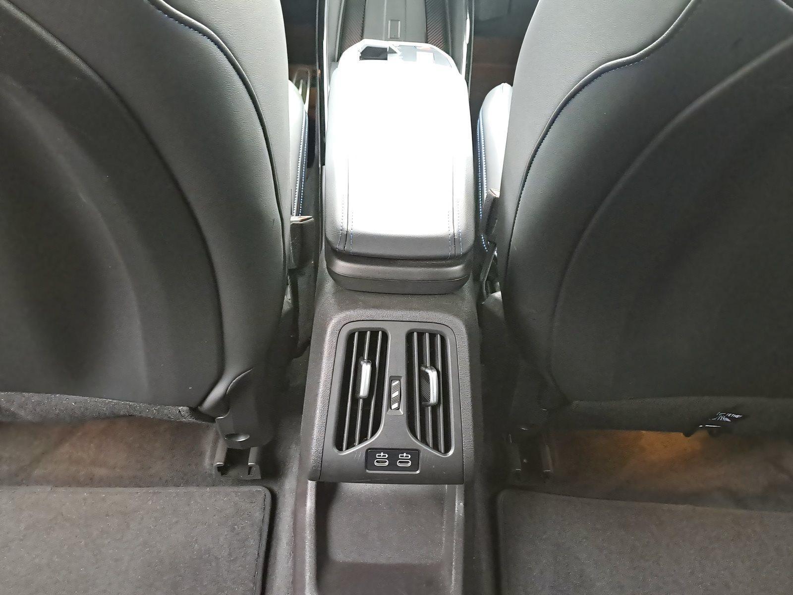 BMW iX1 – Bild 14