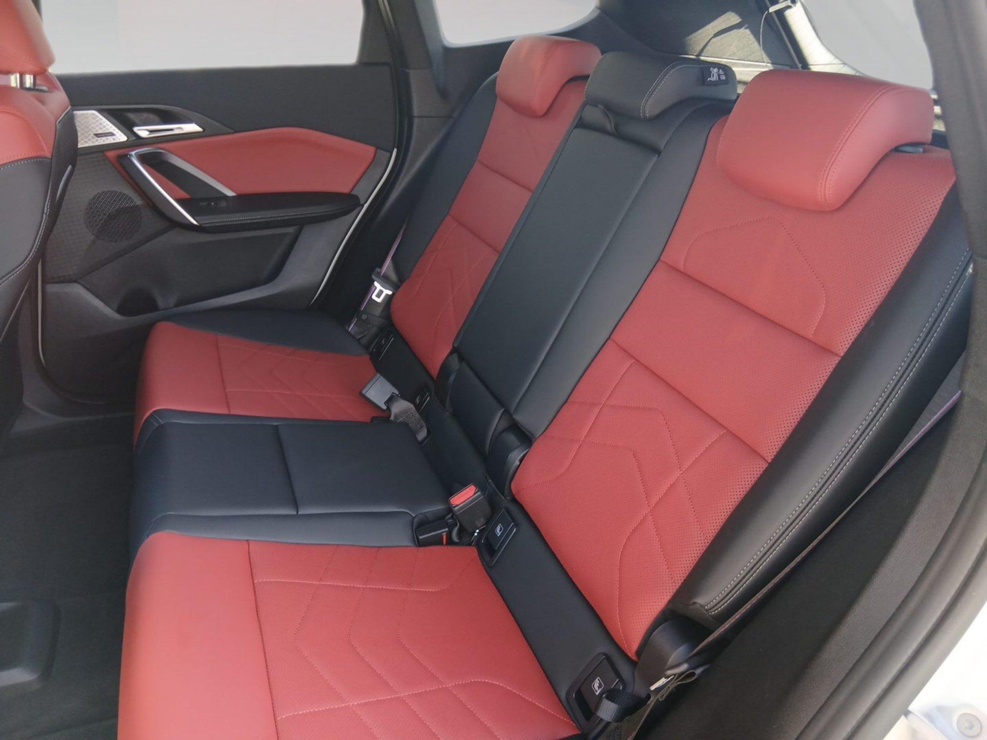 BMW iX1 – Bild 9