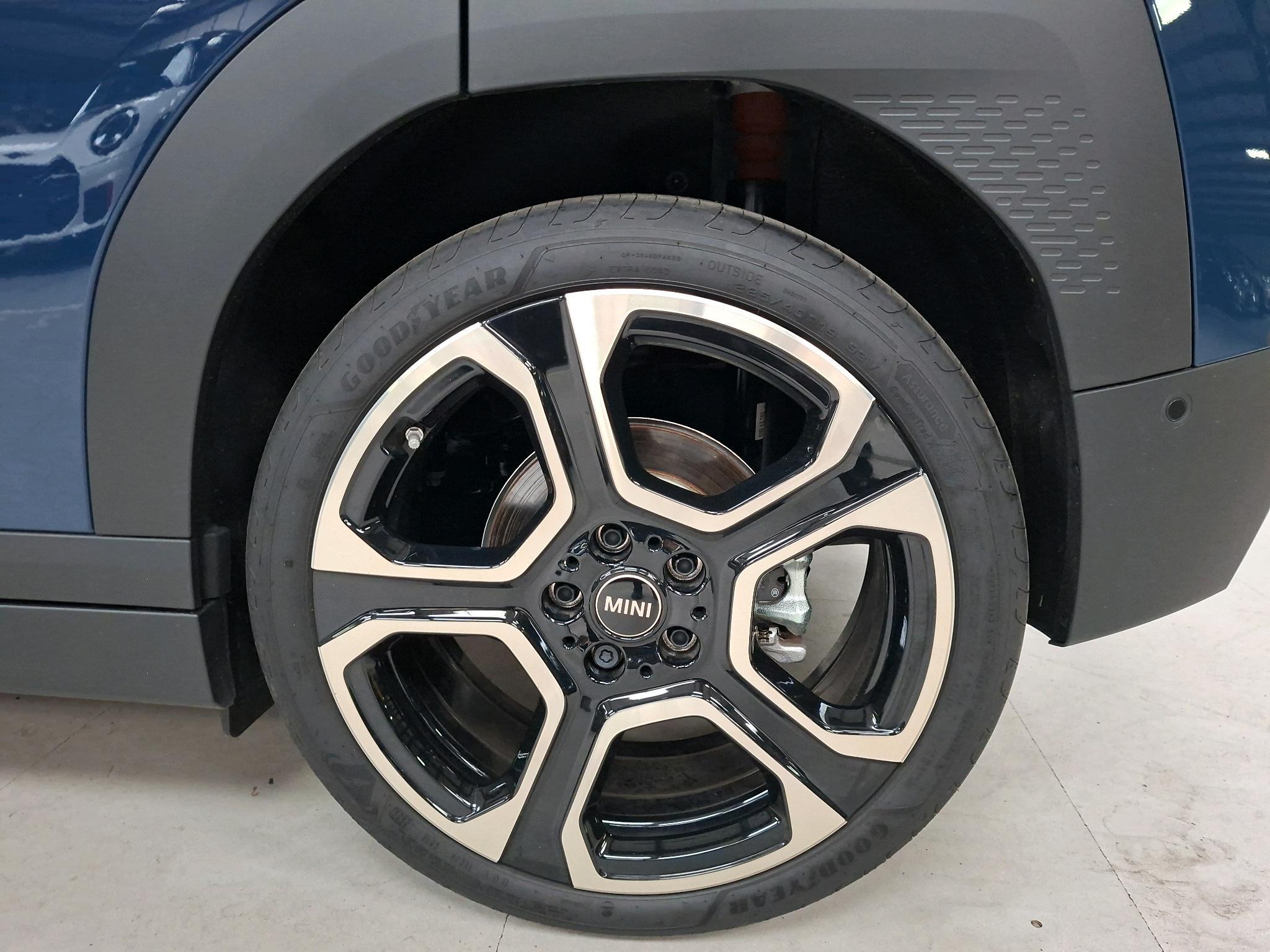 MINI Aceman E