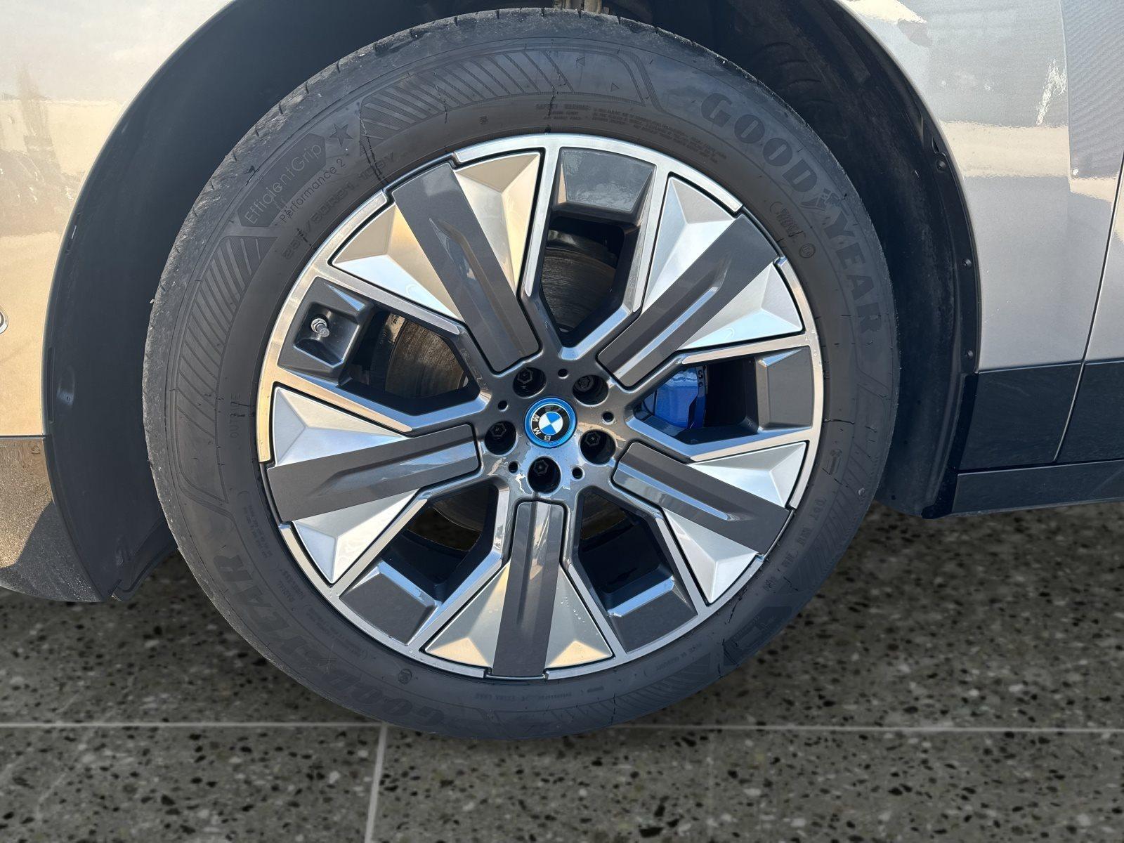 BMW iX – Bild 6