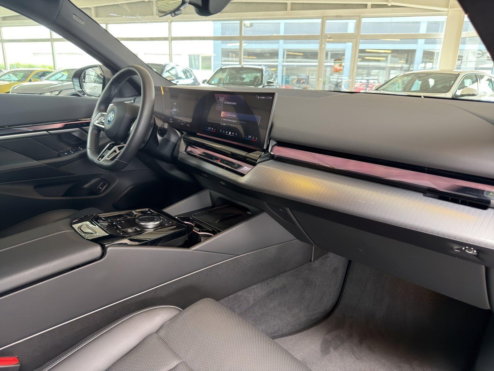 BMW i5 Touring – Bild 14